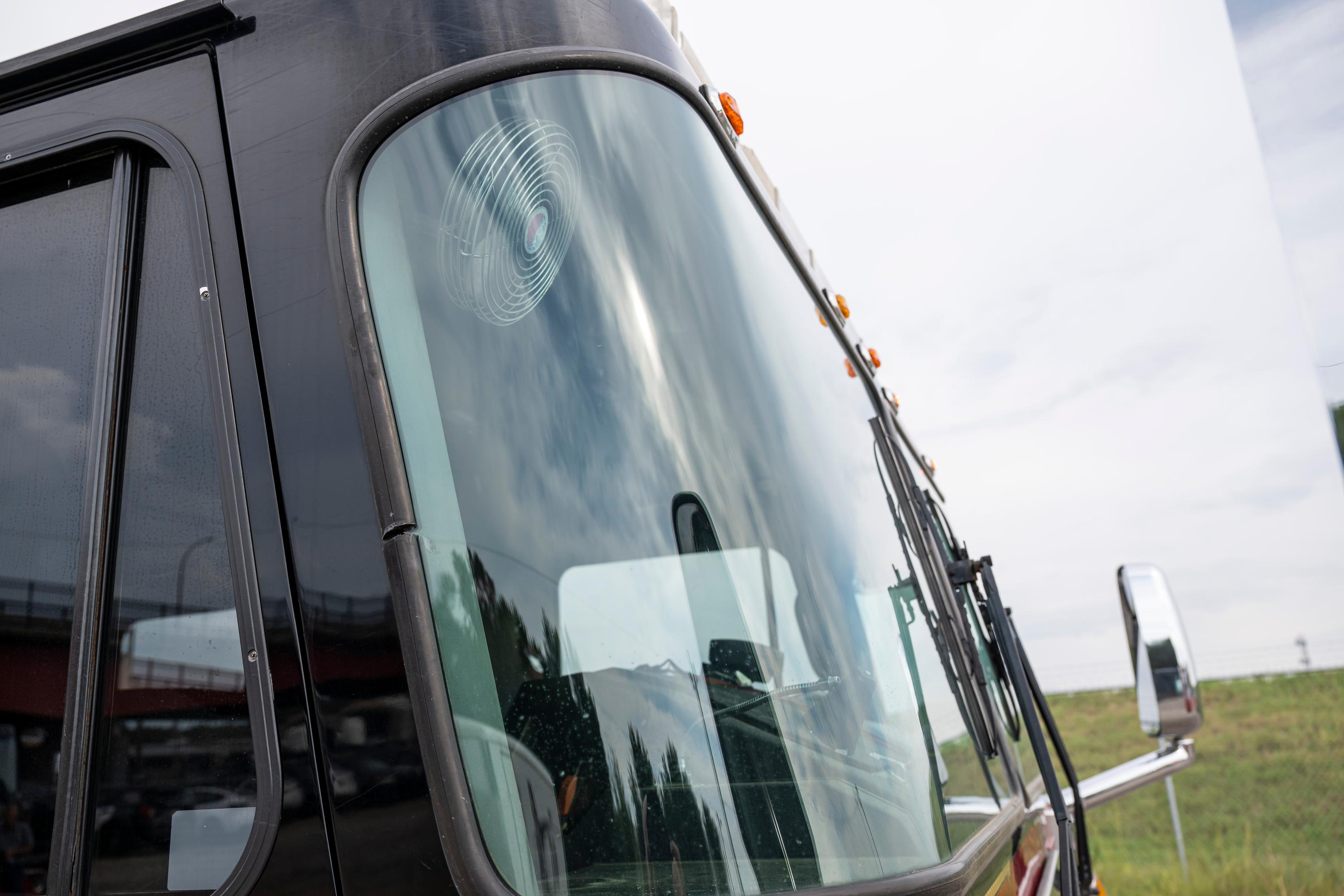2011 Rosenbauer Spartan Pumper - image 3
