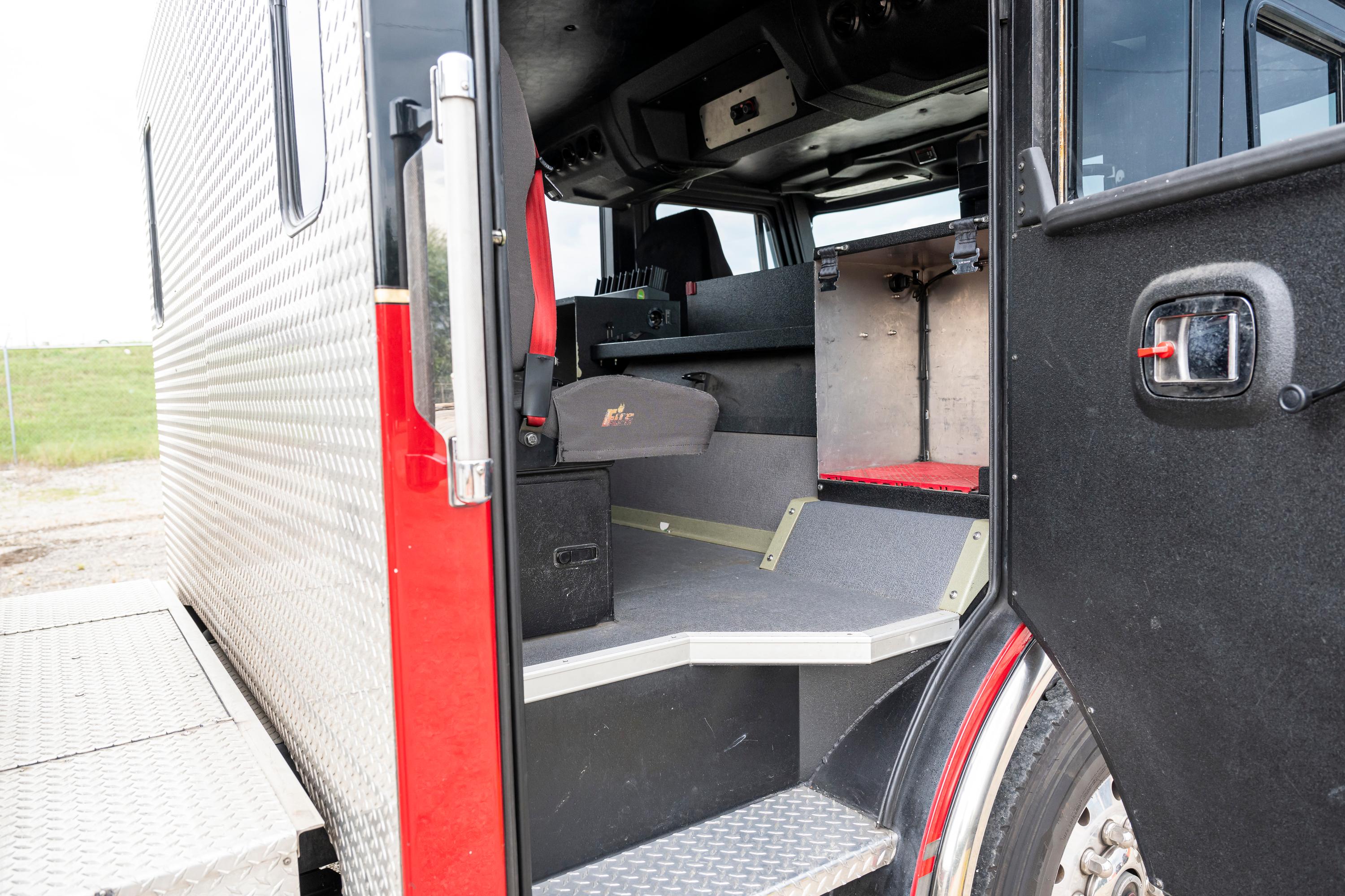 2014 Rosenbauer Commander Pumper - image 105