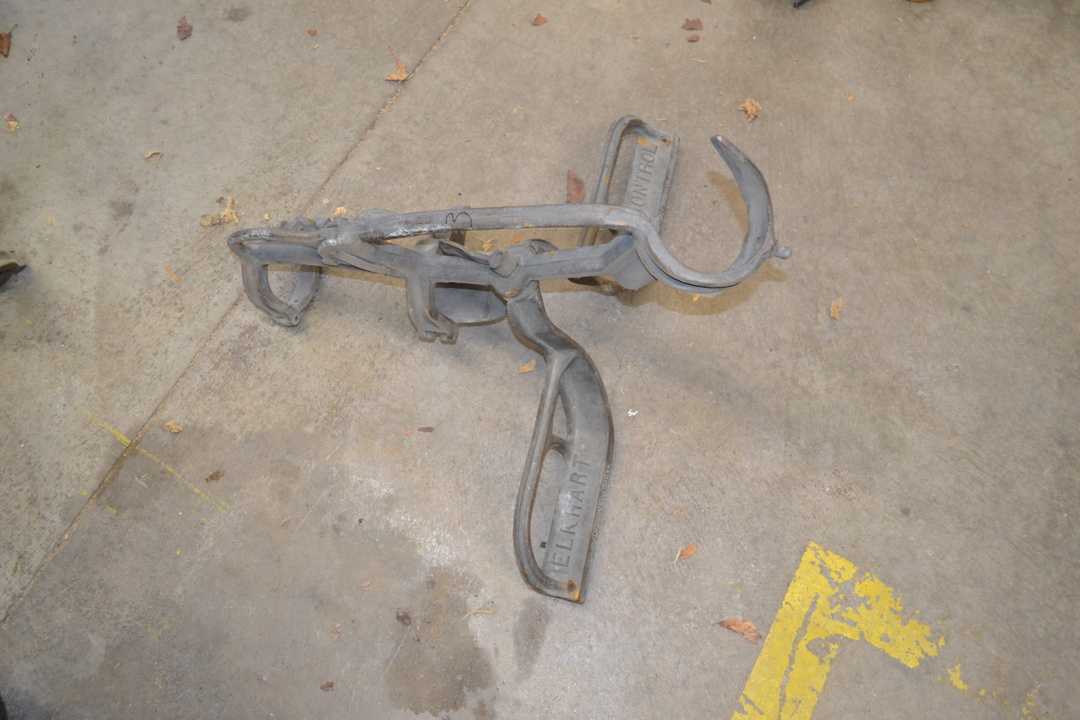 Elkhart Hose Control – Improved Model (Lot of 4)