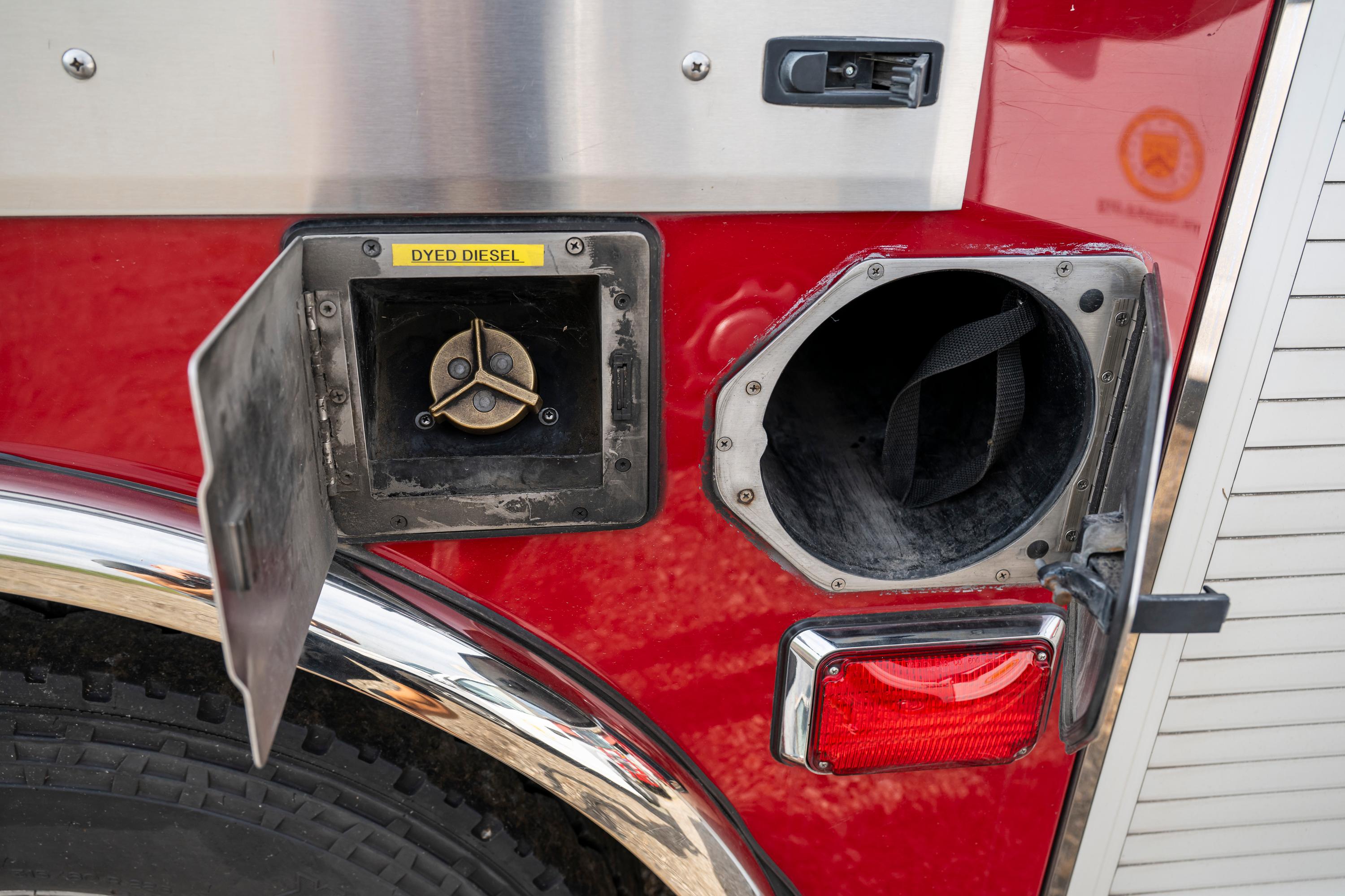 2011 Rosenbauer Spartan Pumper - image 127