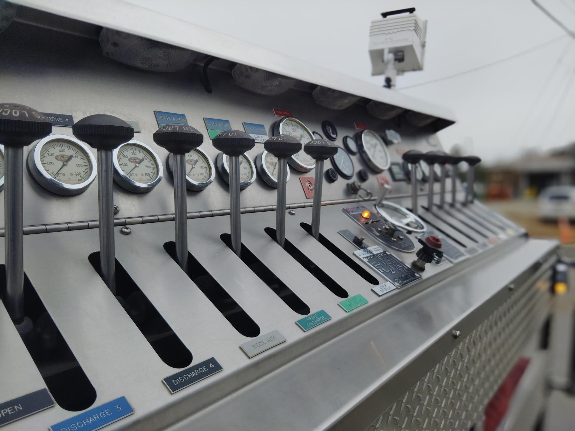 1999 KME Freightliner Pumper - image 14