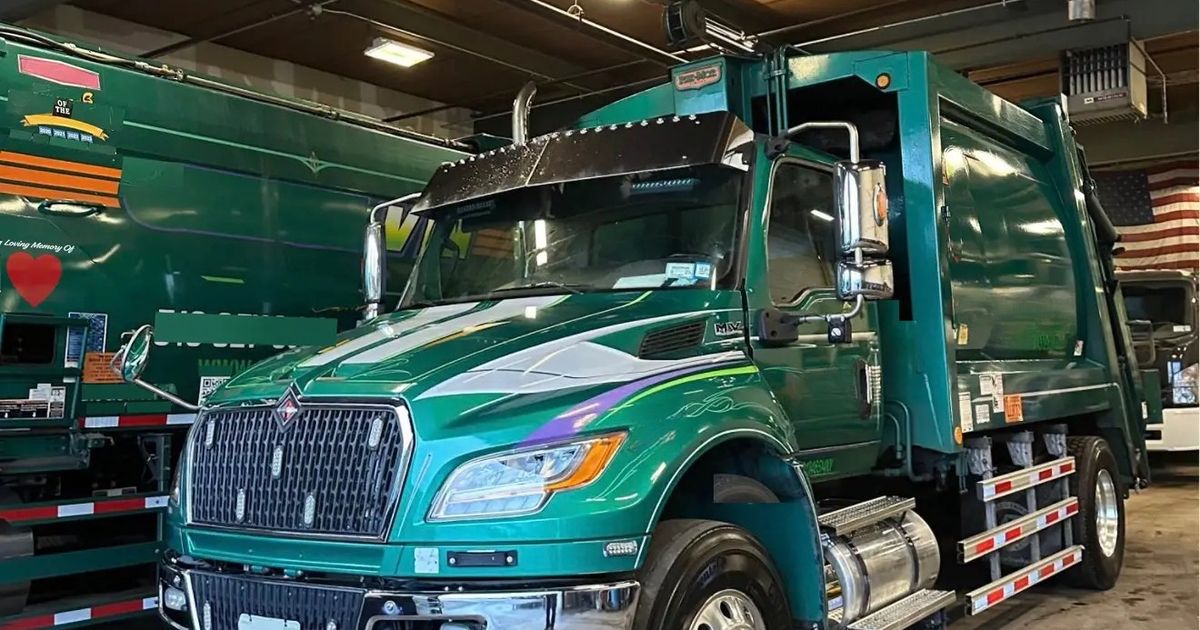2023 International Pak-Mor Rear Loader - International for Sale | Garage
