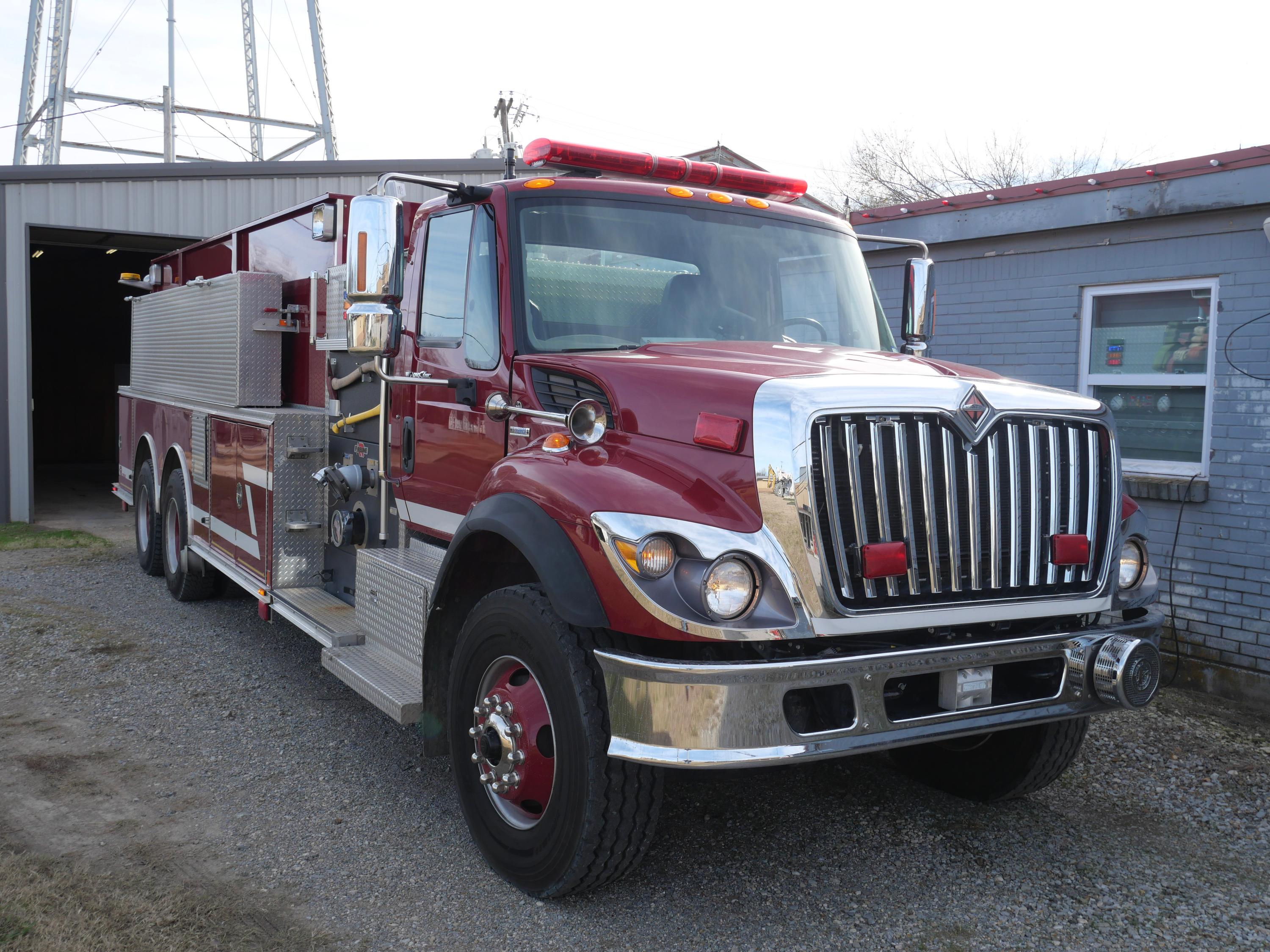 2008 Rosenbauer International Pumper Tanker - image 3