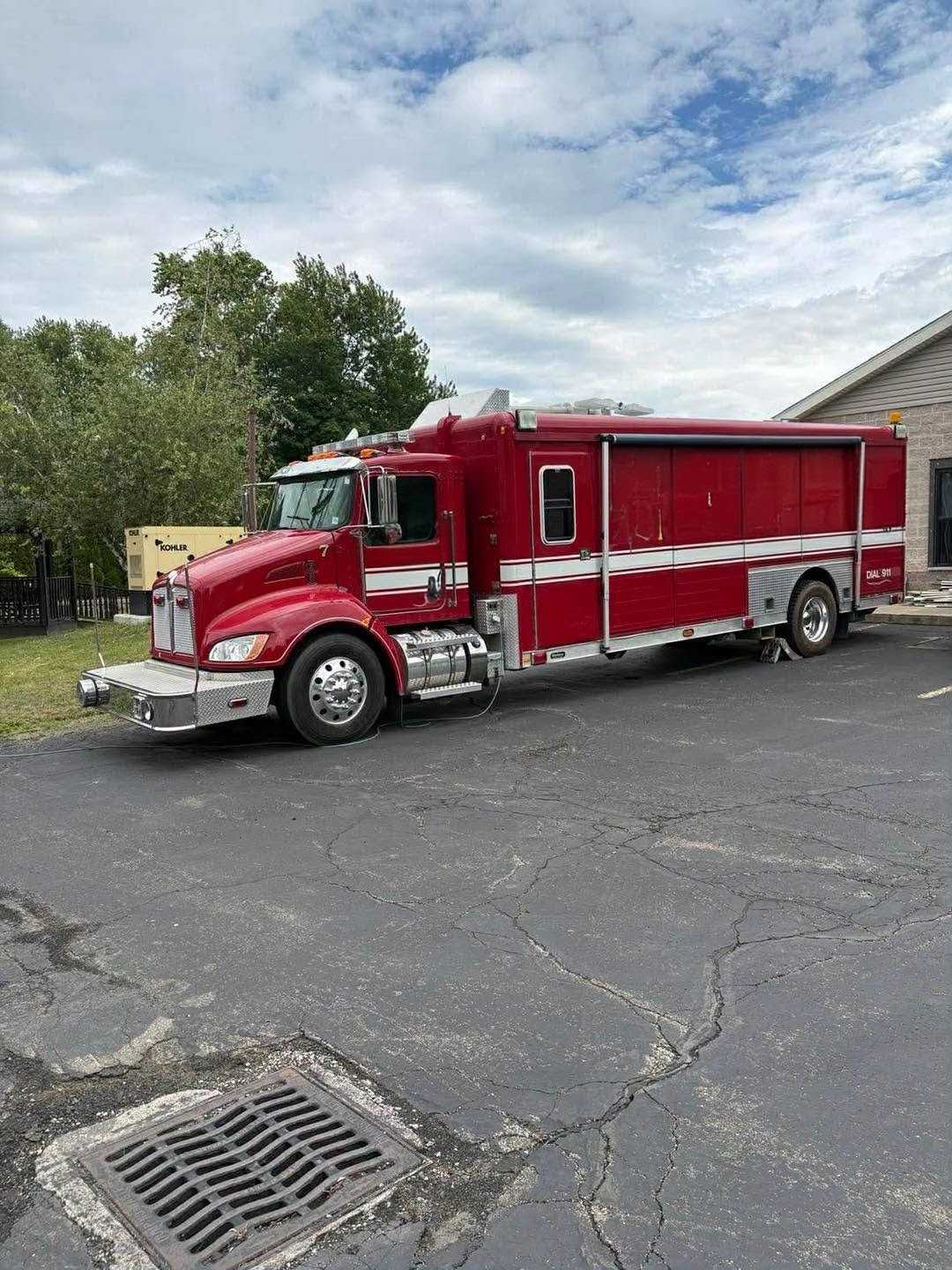 2013 Hackney Kenworth Heavy Rescue