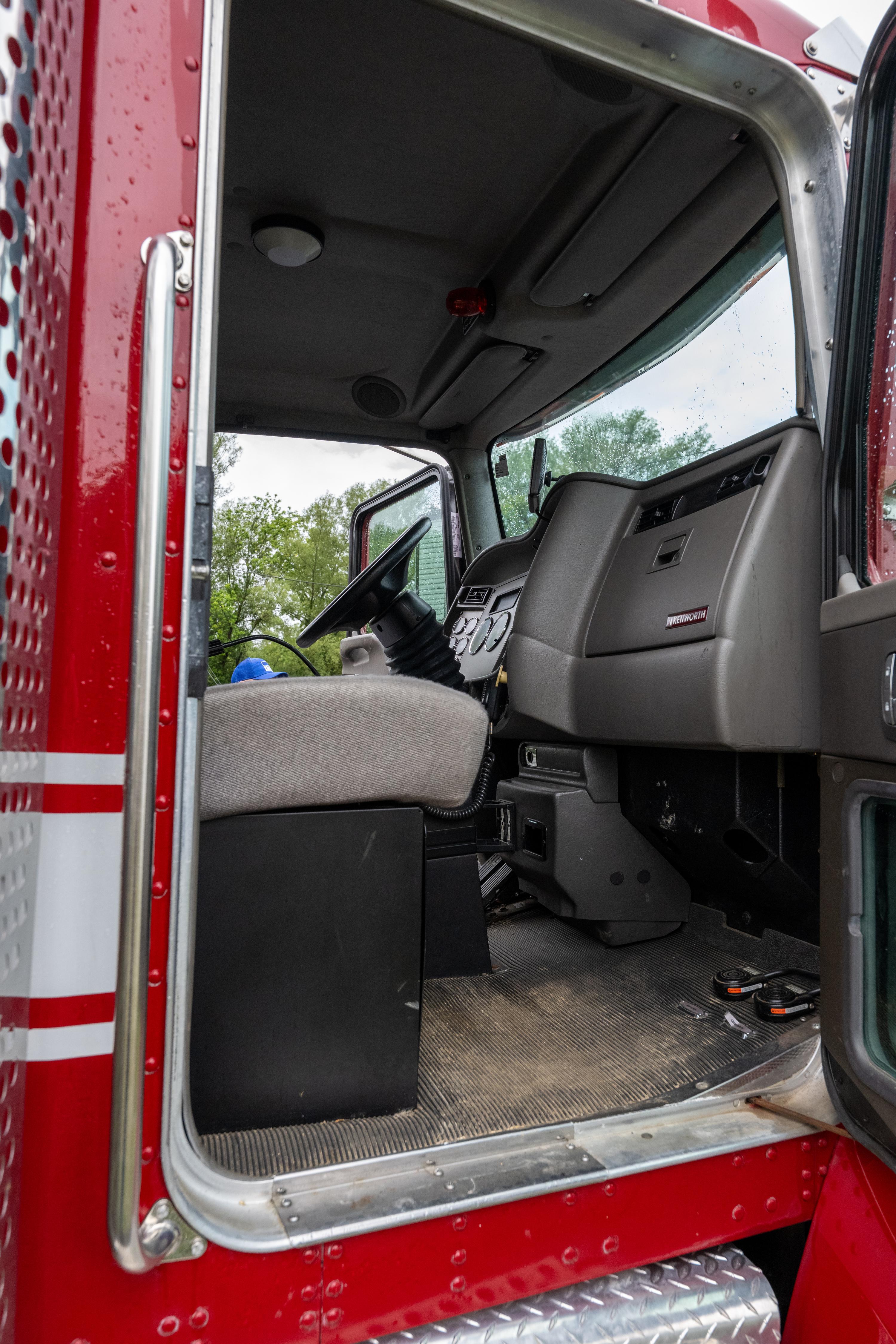 2013 Hackney Kenworth Heavy Rescue - image 76
