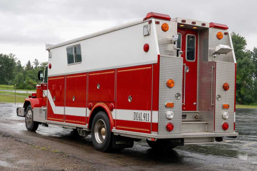1985 Saulsbury GMC Heavy Rescue — photo 3