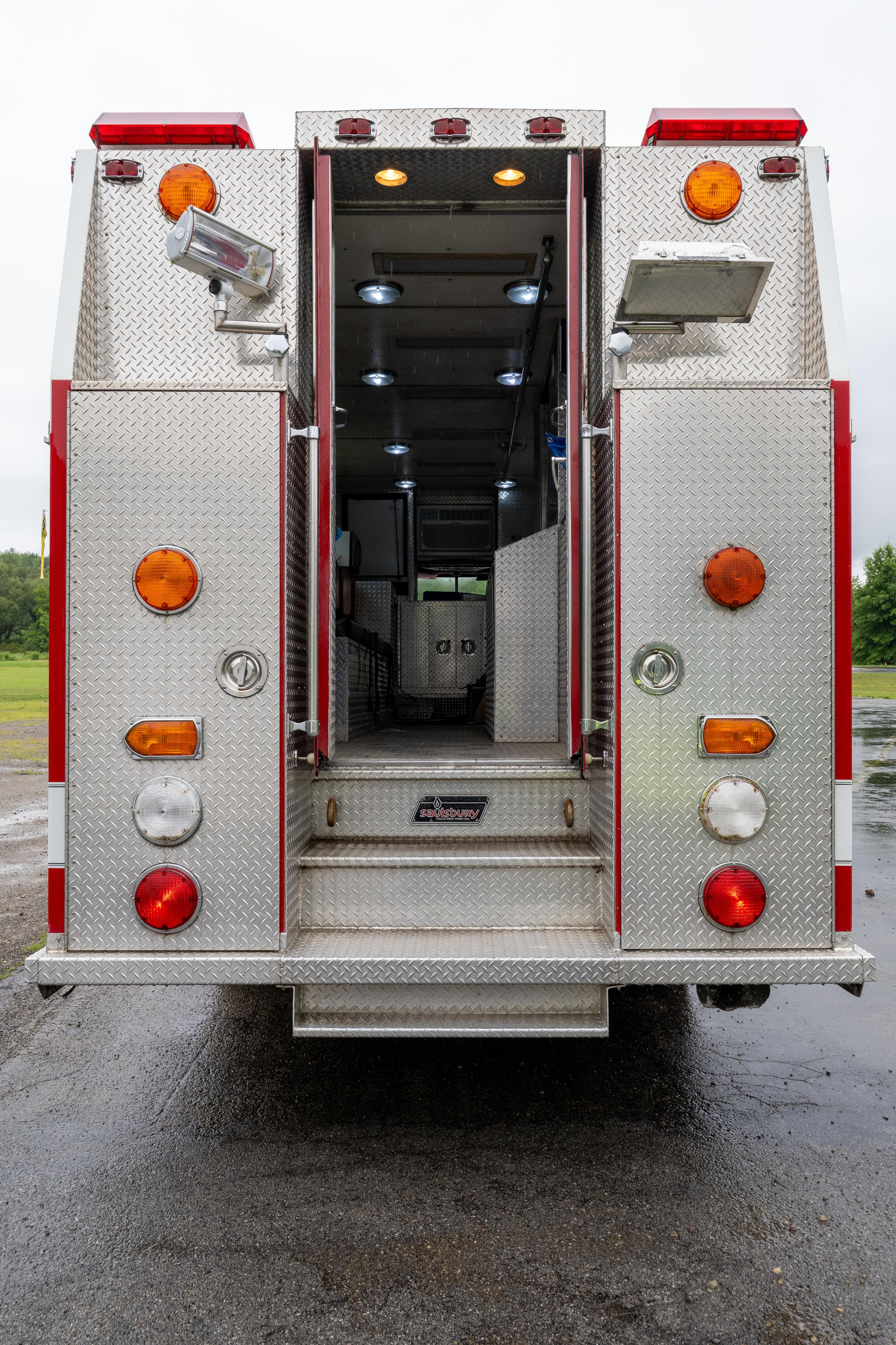 1985 Saulsbury GMC Heavy Rescue - image 23