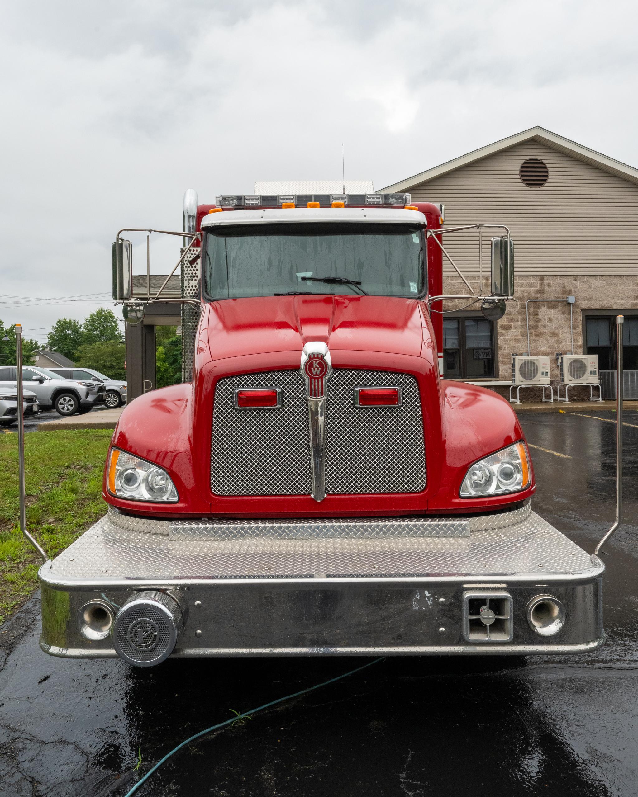 2013 Hackney Kenworth Heavy Rescue - image 4