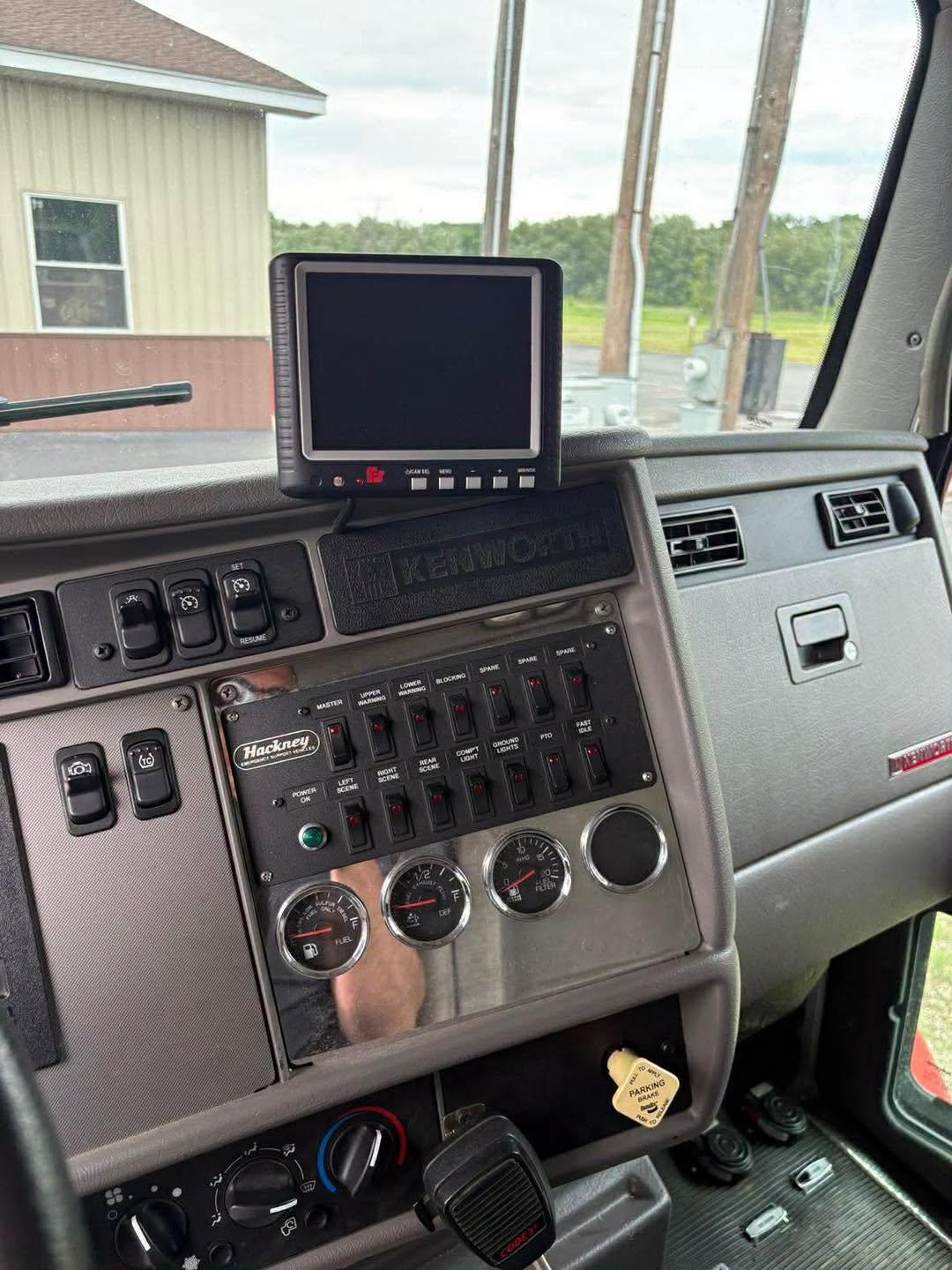 2013 Hackney Kenworth Heavy Rescue - image 10