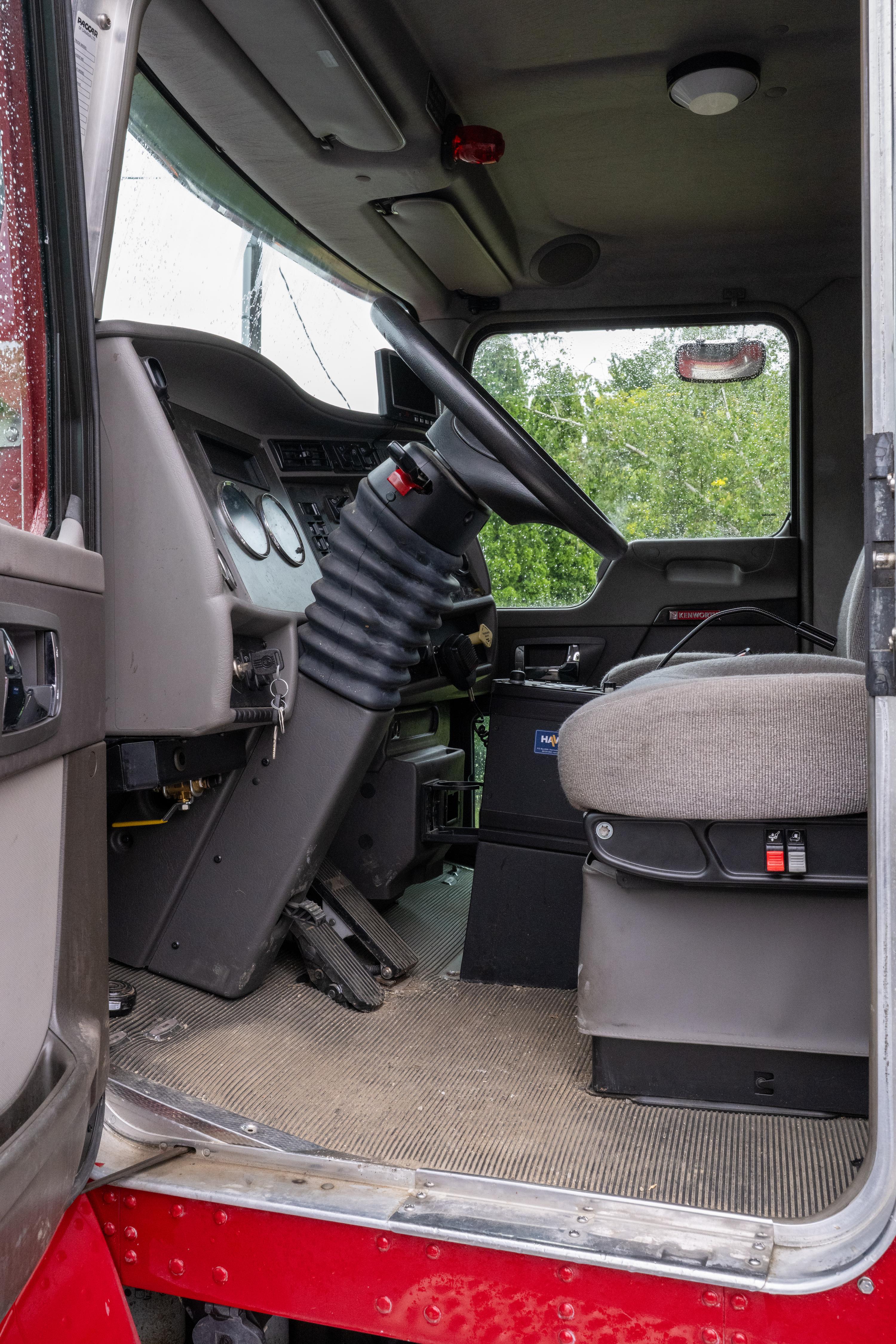2013 Hackney Kenworth Heavy Rescue - image 58
