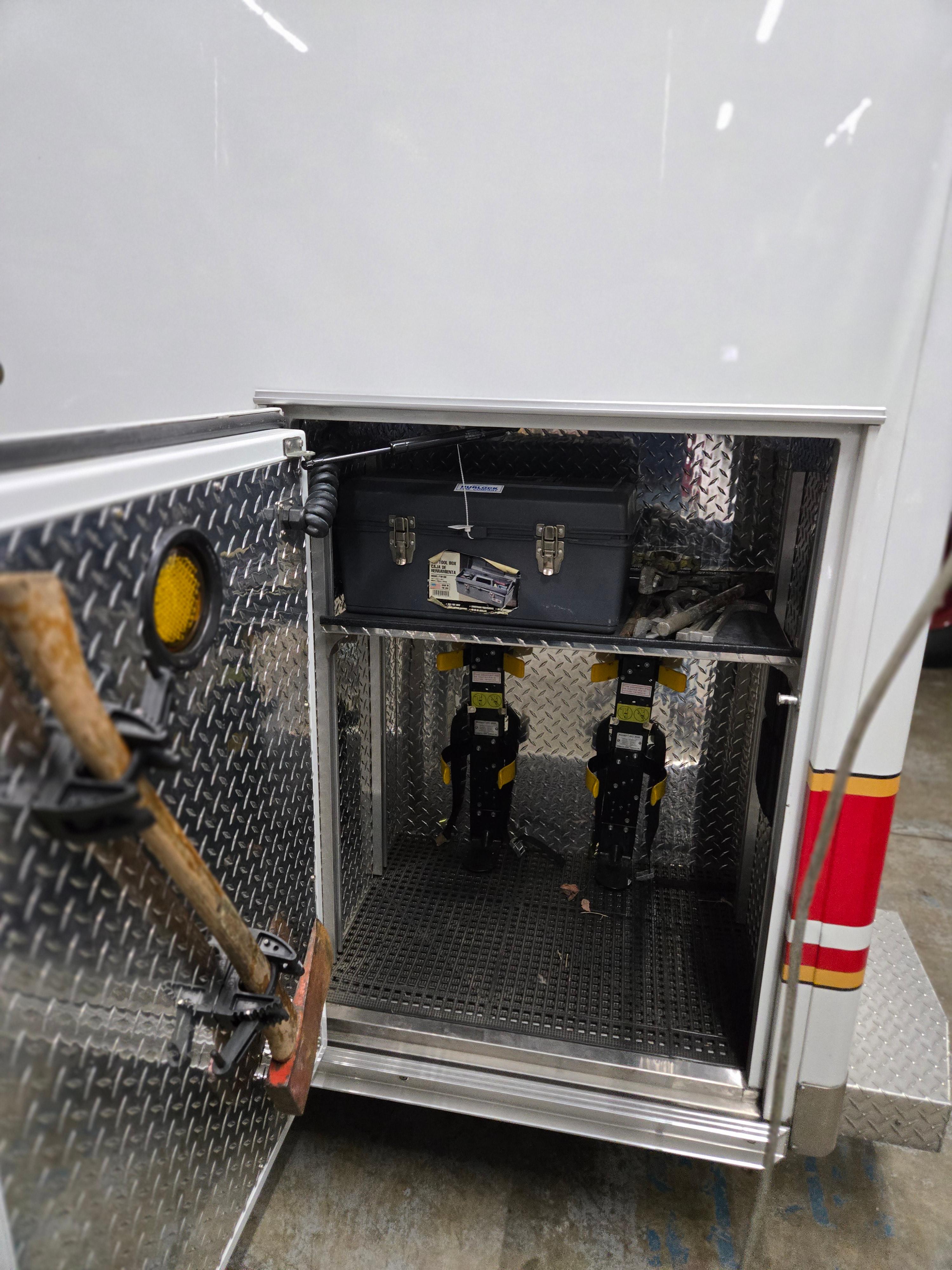 2018 PL-Custom Freightliner Type I Ambulance - image 16