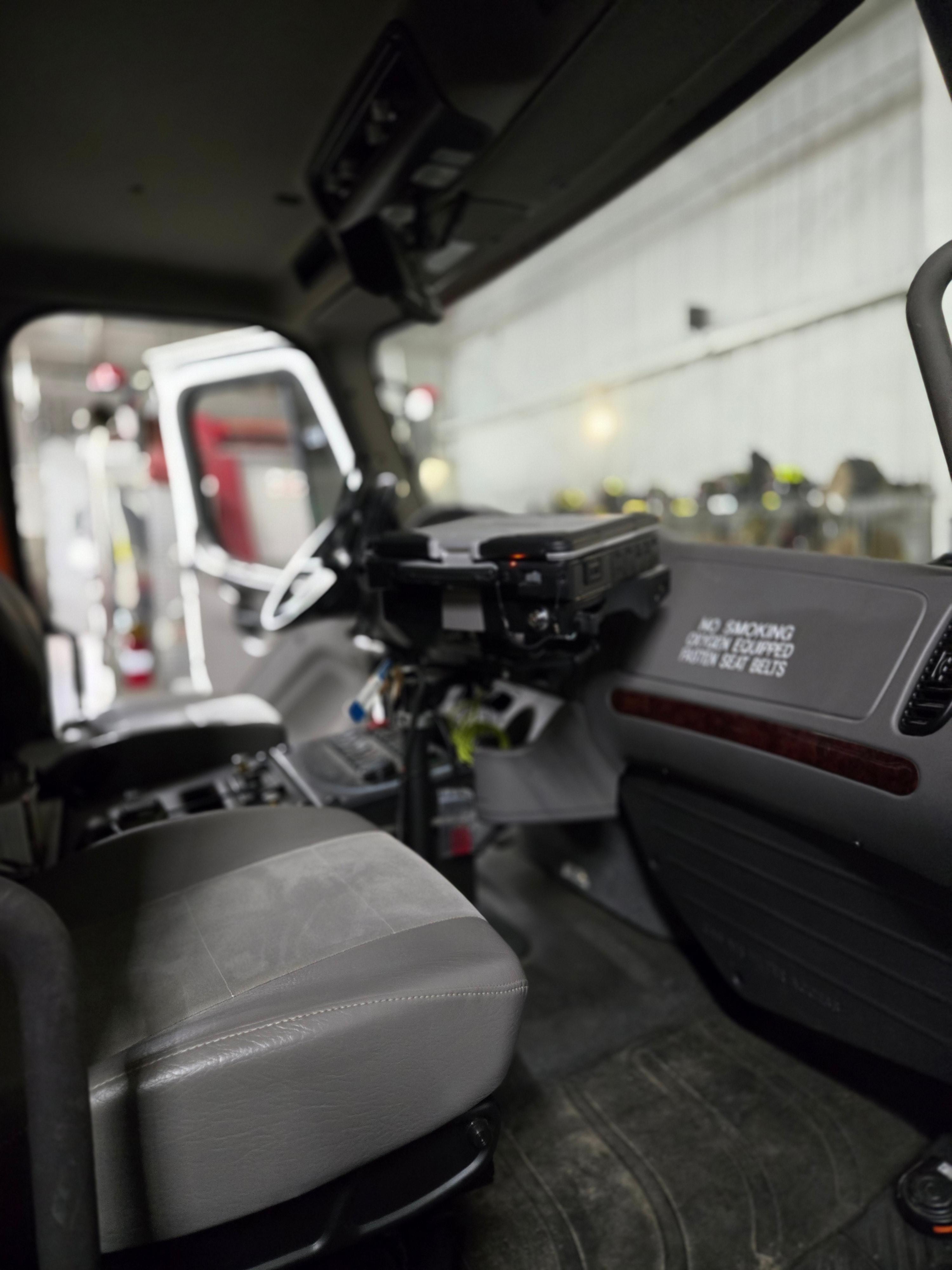 2018 PL-Custom Freightliner Type I Ambulance - image 13