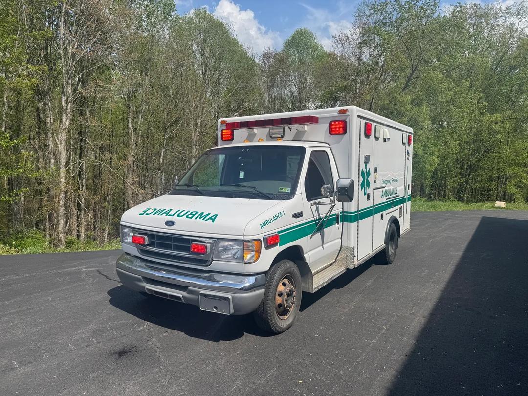 2000 Ford E-350 McCoy Miller