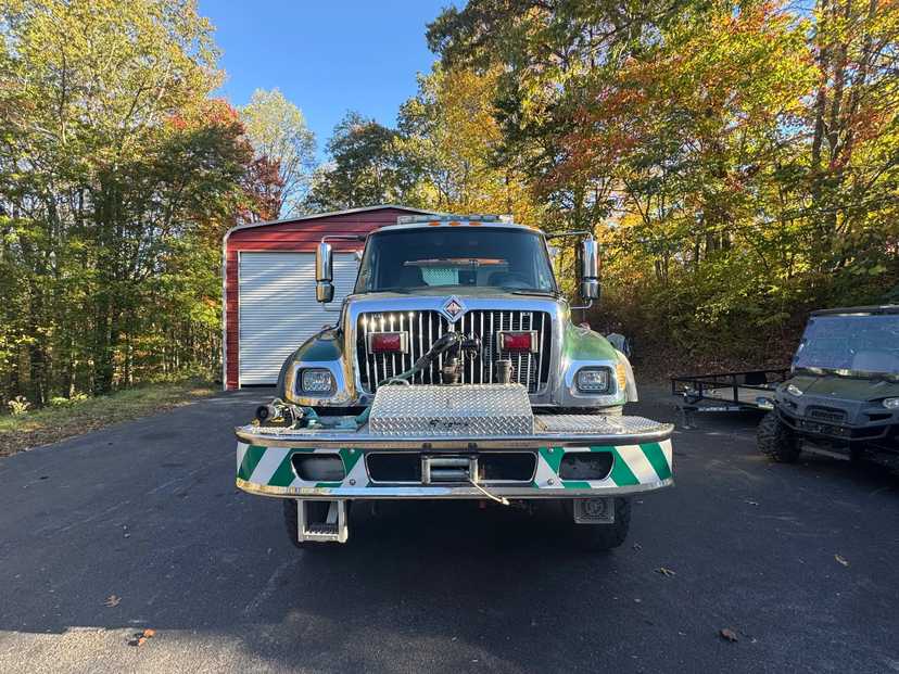 2003 Seagrave International 4x4 Quick Attack — photo 3