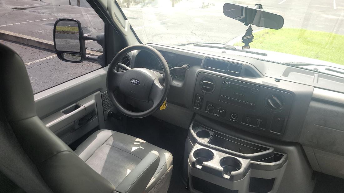 2012 Ford E-150 V8 4.6 Gasoline RWD Wheelchair Van - image 7