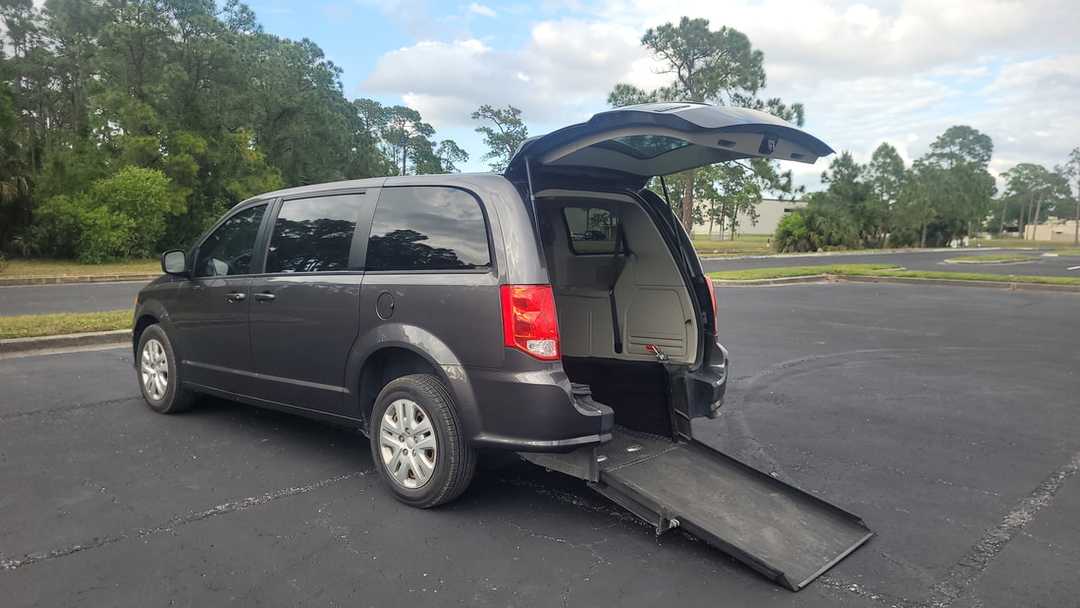 2018 Dodge Grand Caravan Wheelchair Van