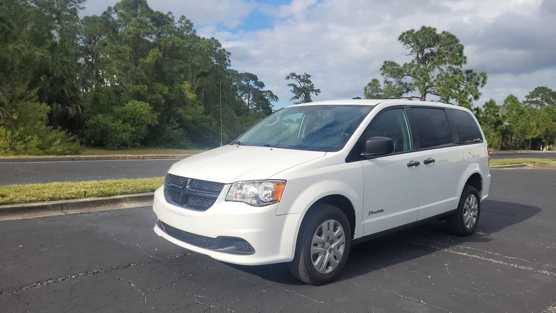 2019 Dodge Grand Caravan Wheelchair Van - image 1