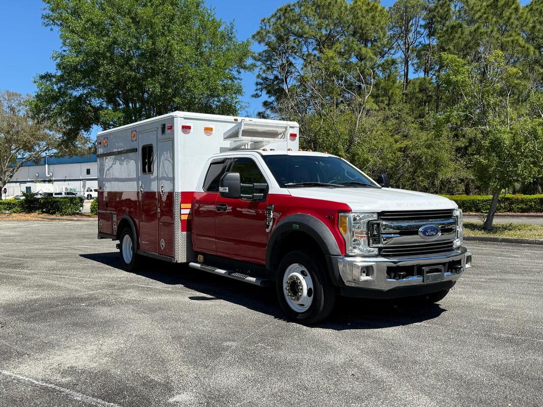2017 Ford F-550 XLT 6.7 Diesel Type I - image 6