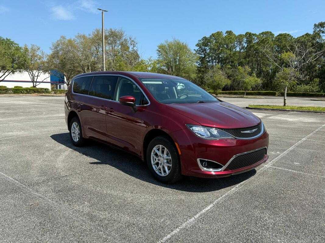 2017 Chrysler Pacifica Touring Wheelchair Van