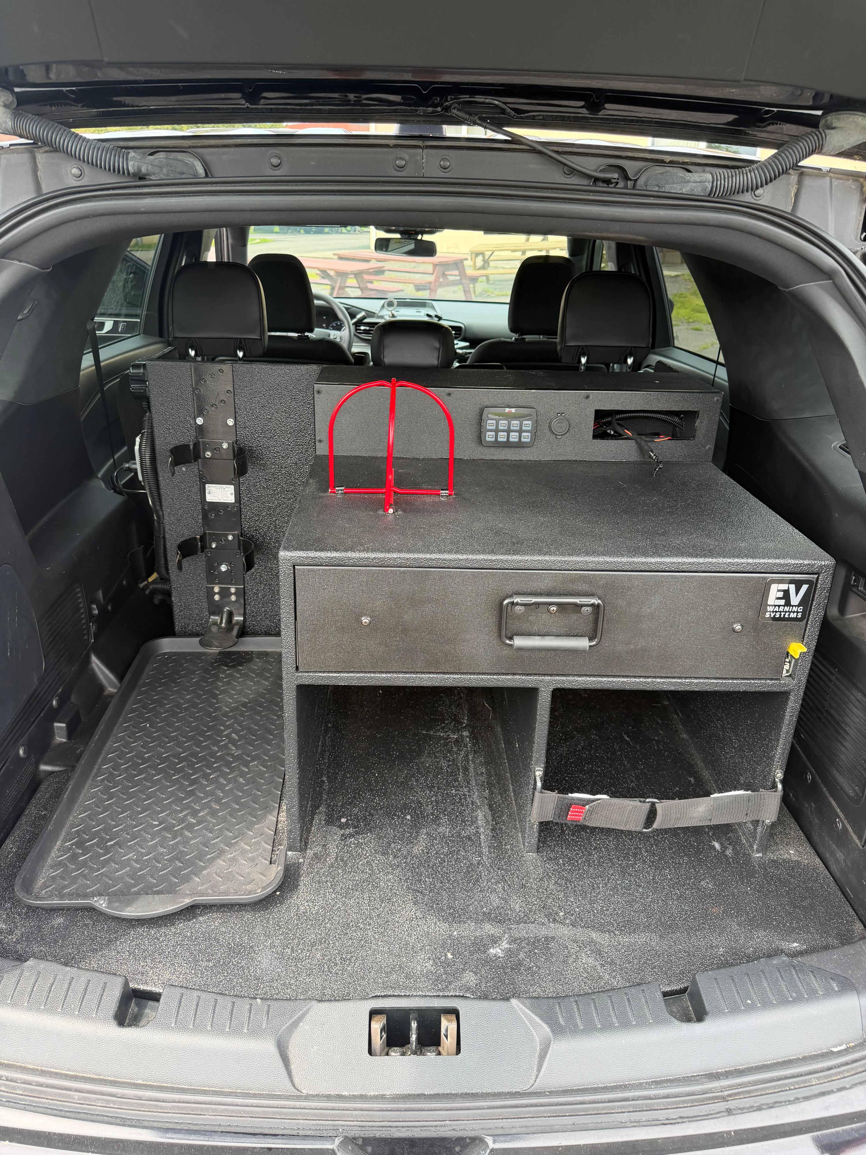 2020 Ford Explorer 4x4 Command Unit - image 9