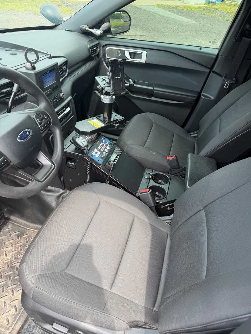 2020 Ford Explorer 4x4 Command Unit — photo 6