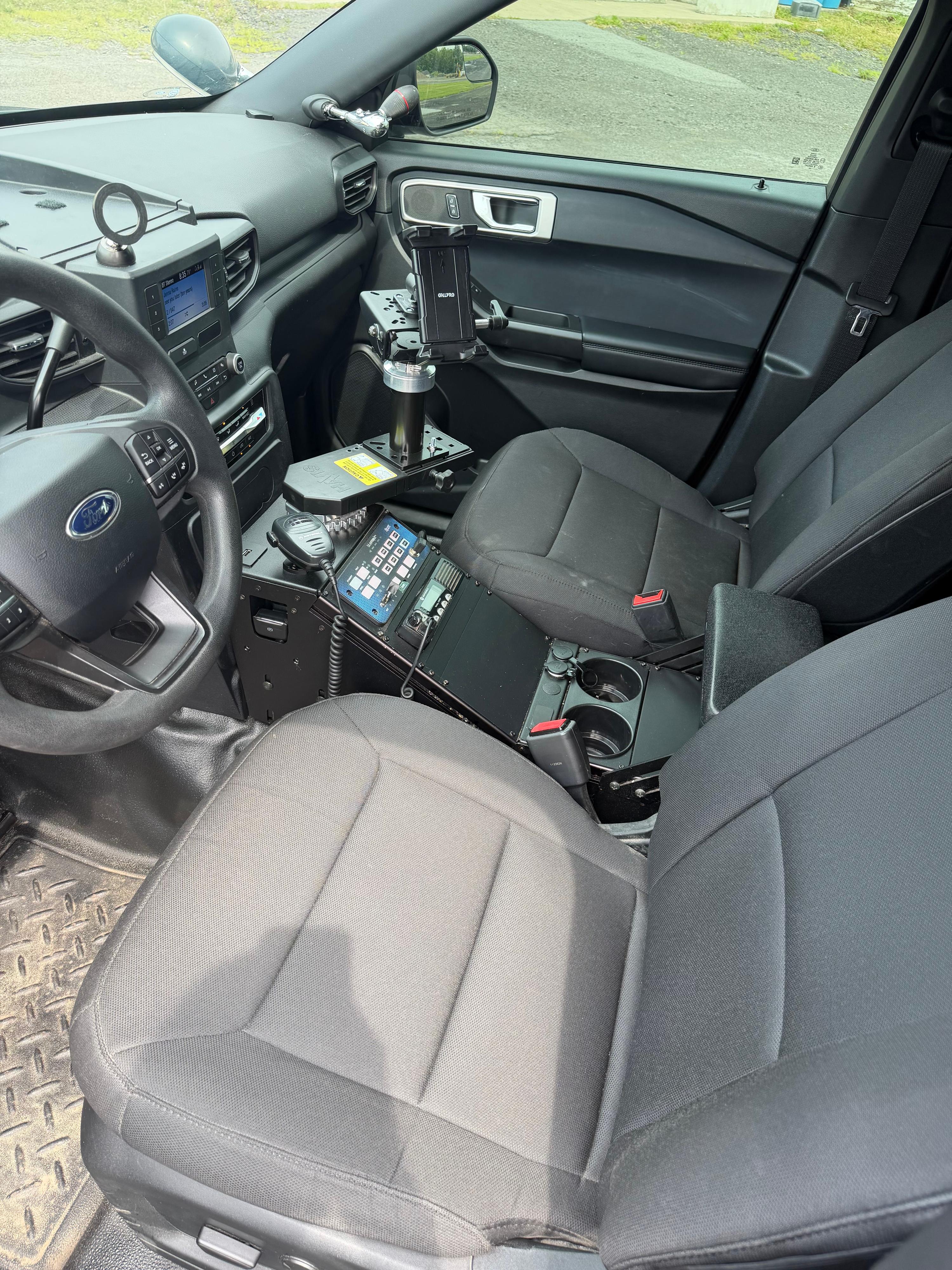 2020 Ford Explorer 4x4 Command Unit - image 6
