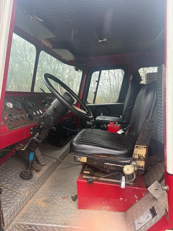 1988 E-One Pumper - image 9