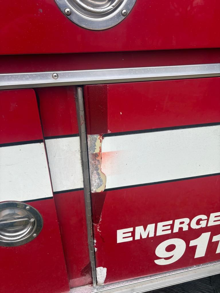 1988 E-One Pumper - image 7
