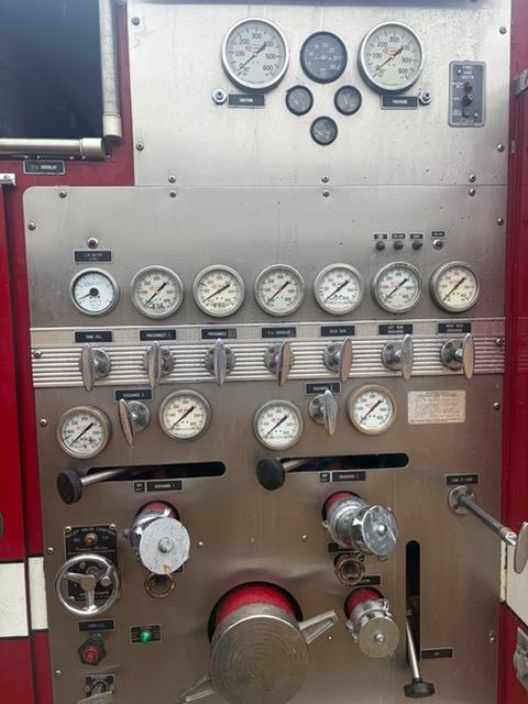1988 E-One Pumper - image 17