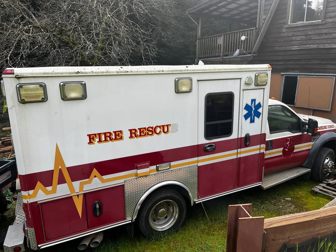 2008 F-450 ambulance