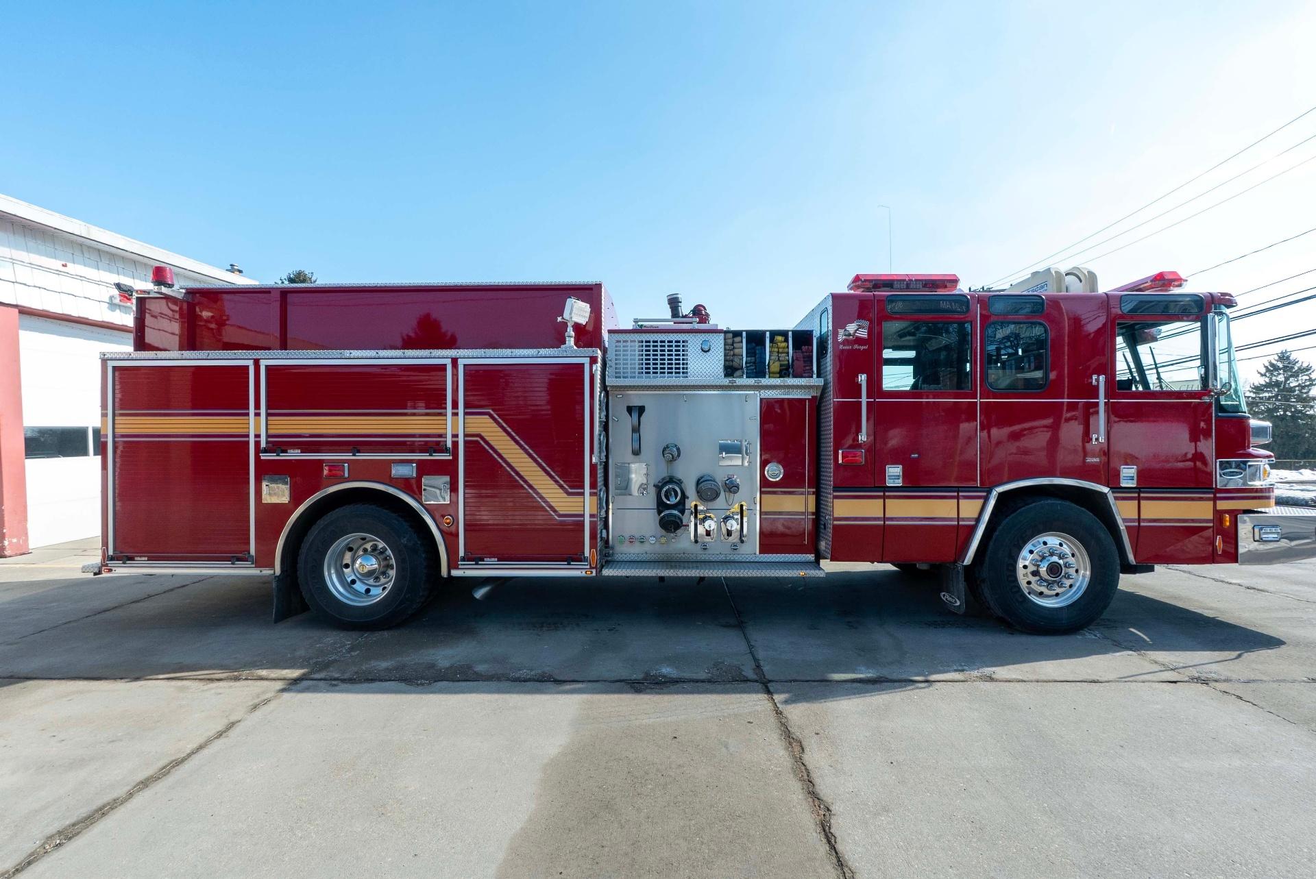 2006 Pierce Quantum Rescue Pumper - image 14
