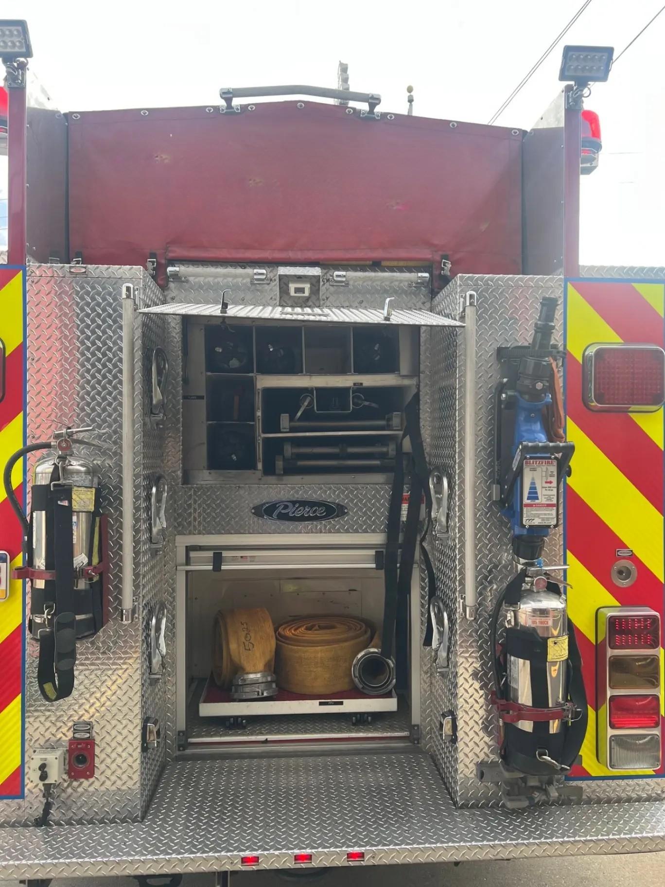 2006 Pierce Quantum Rescue Pumper - image 11