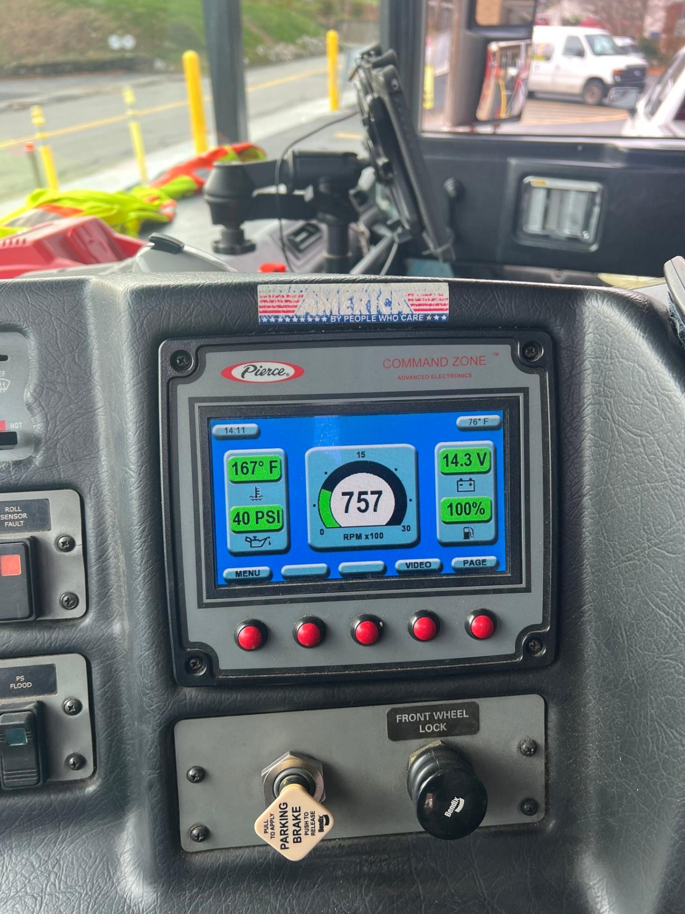 2006 Pierce Quantum Rescue Pumper - image 32