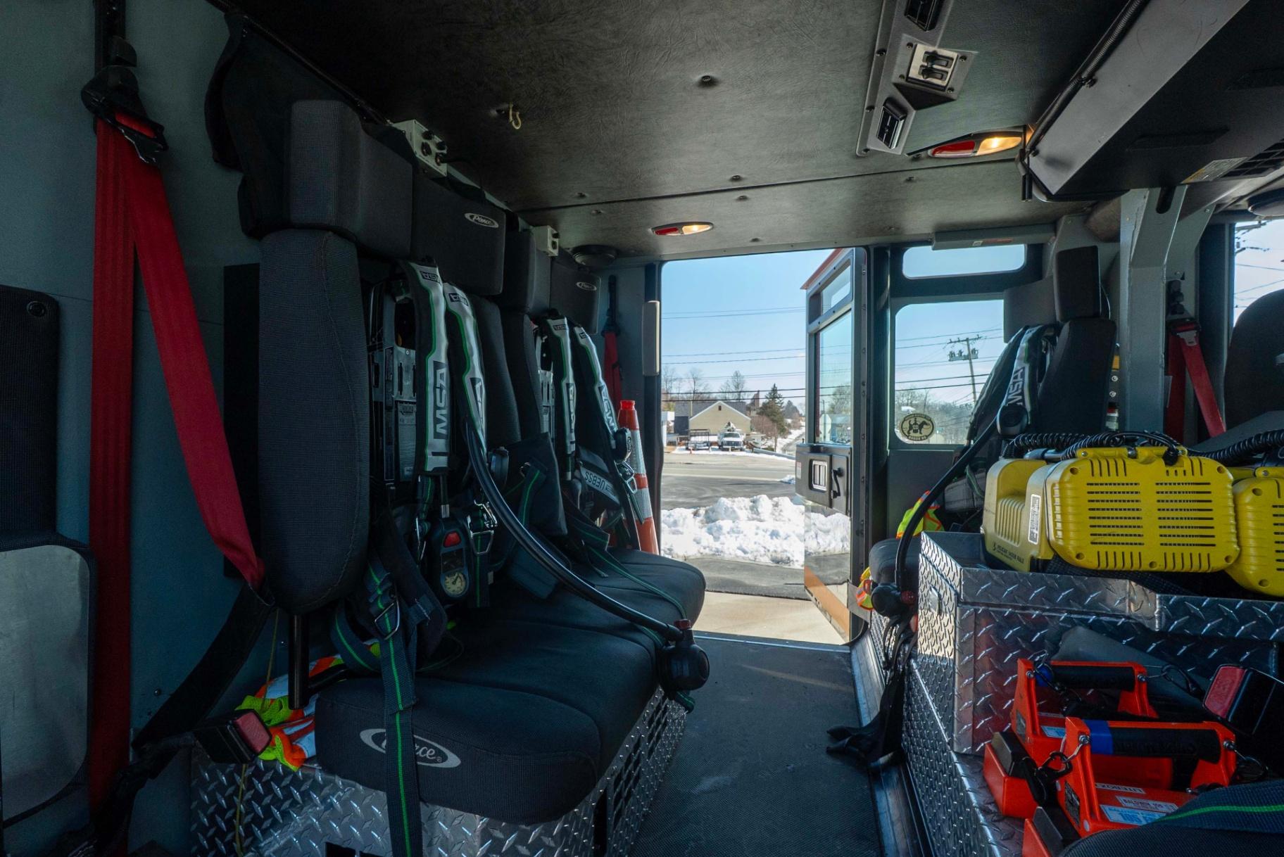 2006 Pierce Quantum Rescue Pumper - image 46