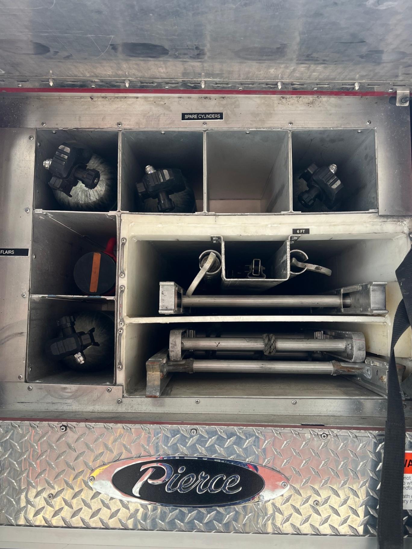 2006 Pierce Quantum Rescue Pumper - image 22