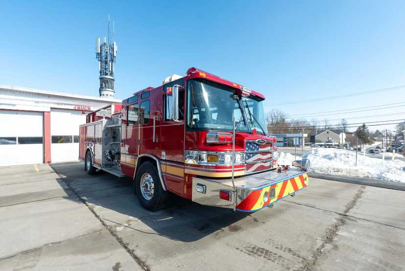 2006 Pierce Quantum Rescue Pumper — photo 3