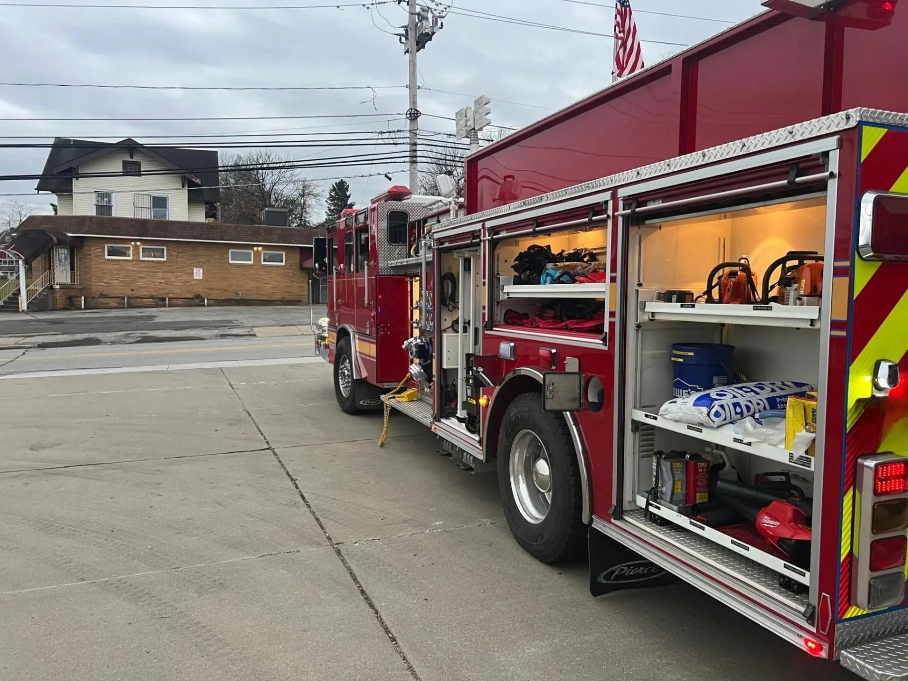2006 Pierce Quantum Rescue Pumper - image 7