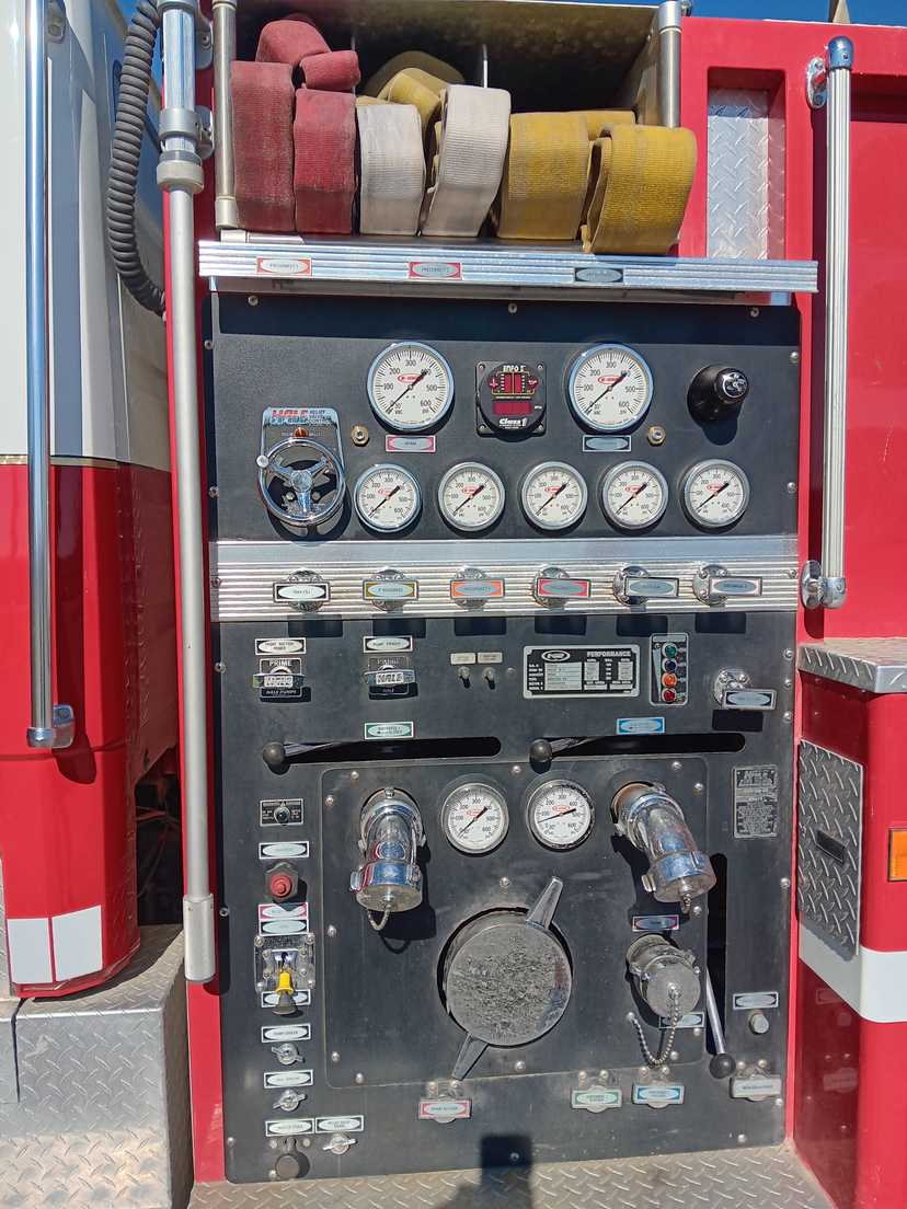 1995 E-One Freightliner Pumper — photo 7