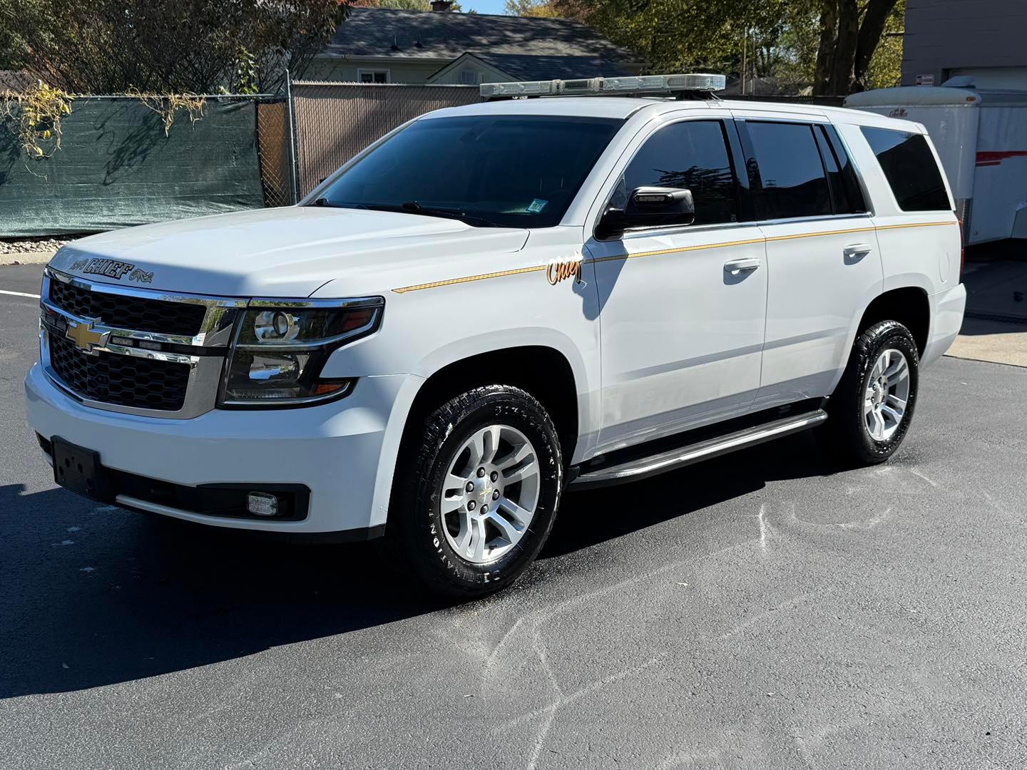 2017 Chevrolet Tahoe 4x4 Command Unit - image 1