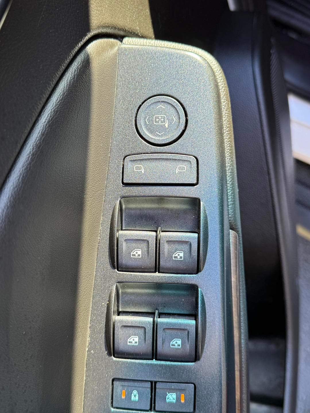 2017 Chevrolet Tahoe 4x4 Command Unit - image 22