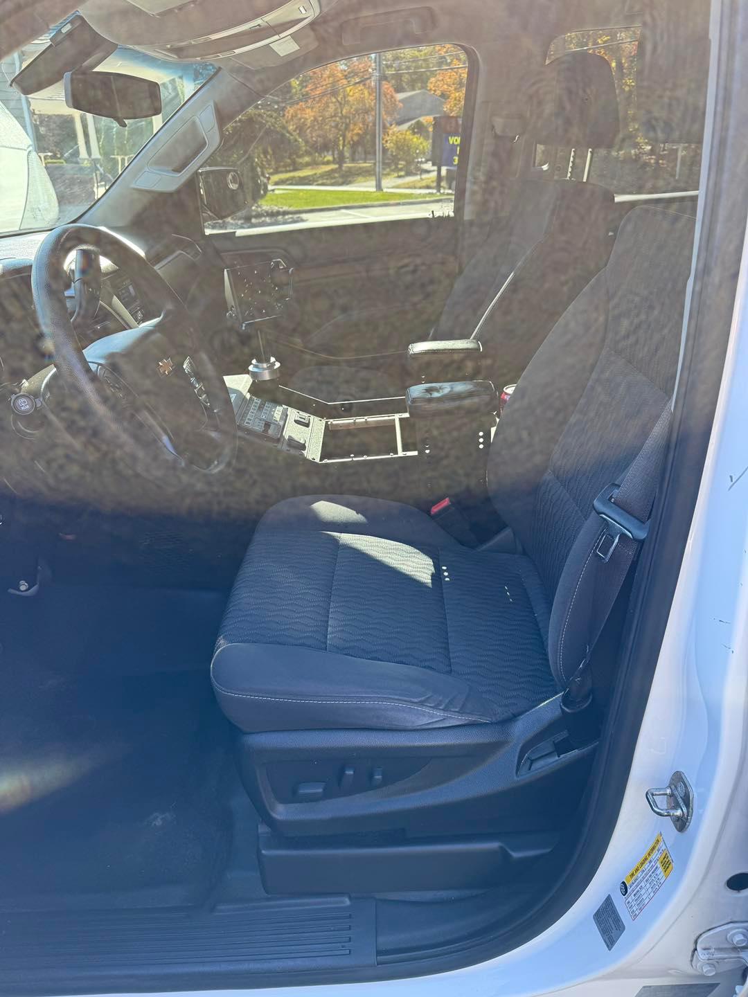 2017 Chevrolet Tahoe 4x4 Command Unit - image 12