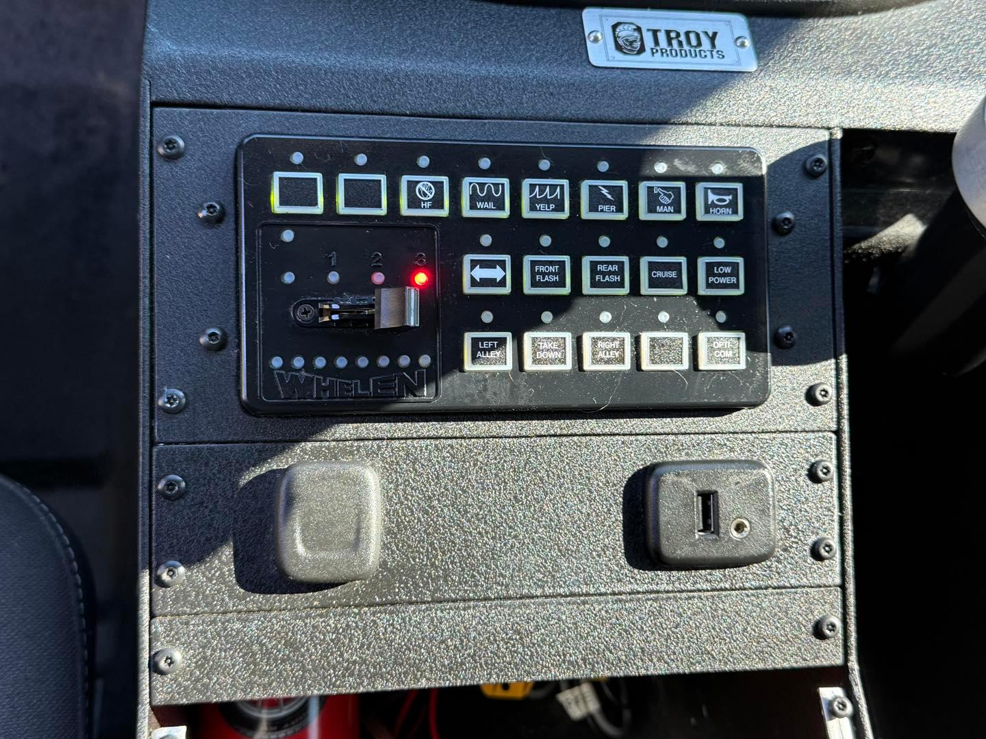 2017 Chevrolet Tahoe 4x4 Command Unit - image 19