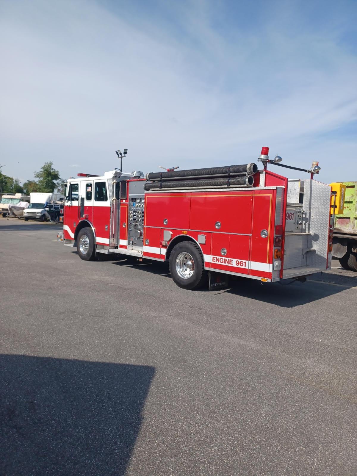 1994 Sutphen Pumper - image 6