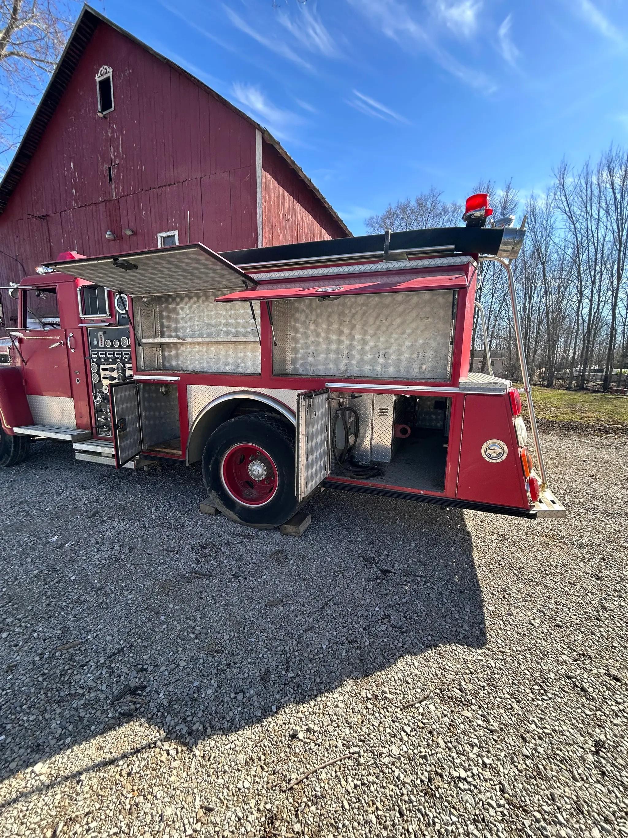 1980 Pumper - image 9