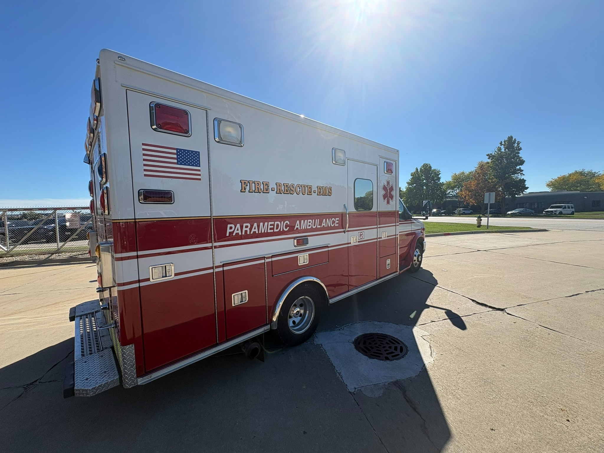2009 MedTec Ford Type III Ambulance - image 5