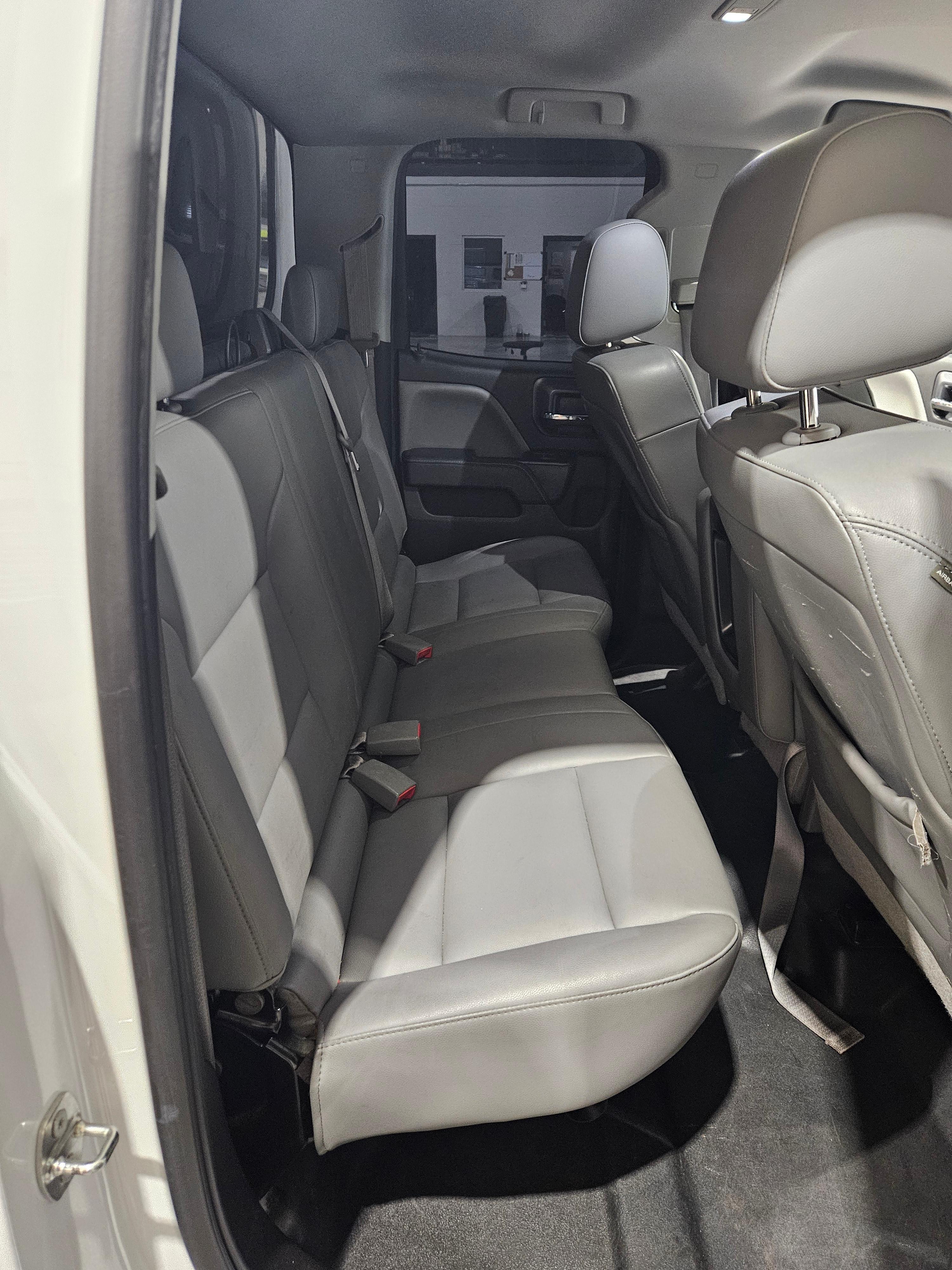2015 Chevrolet 1500 Command Truck - image 18