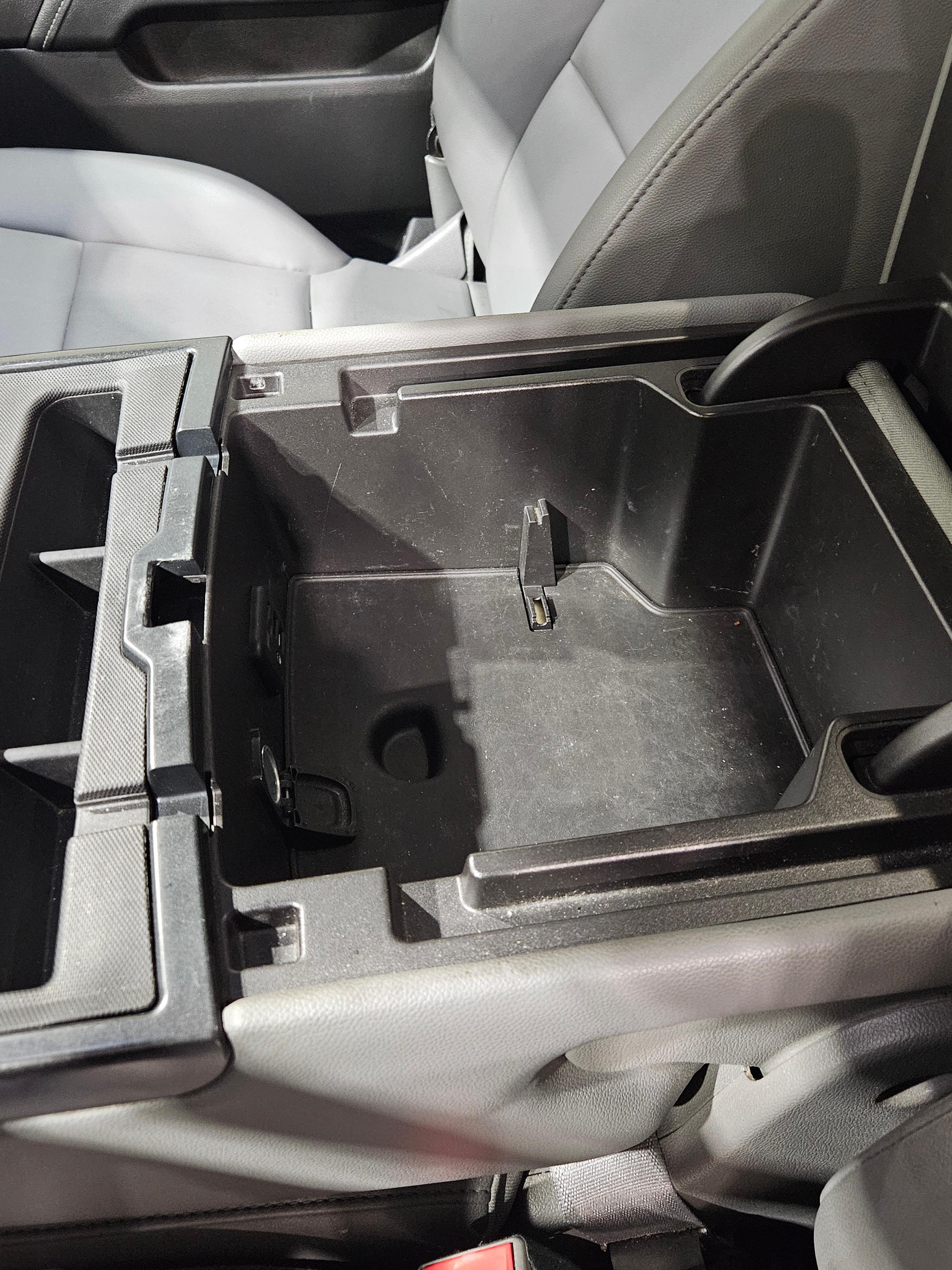 2015 Chevrolet 1500 Command Truck - image 12
