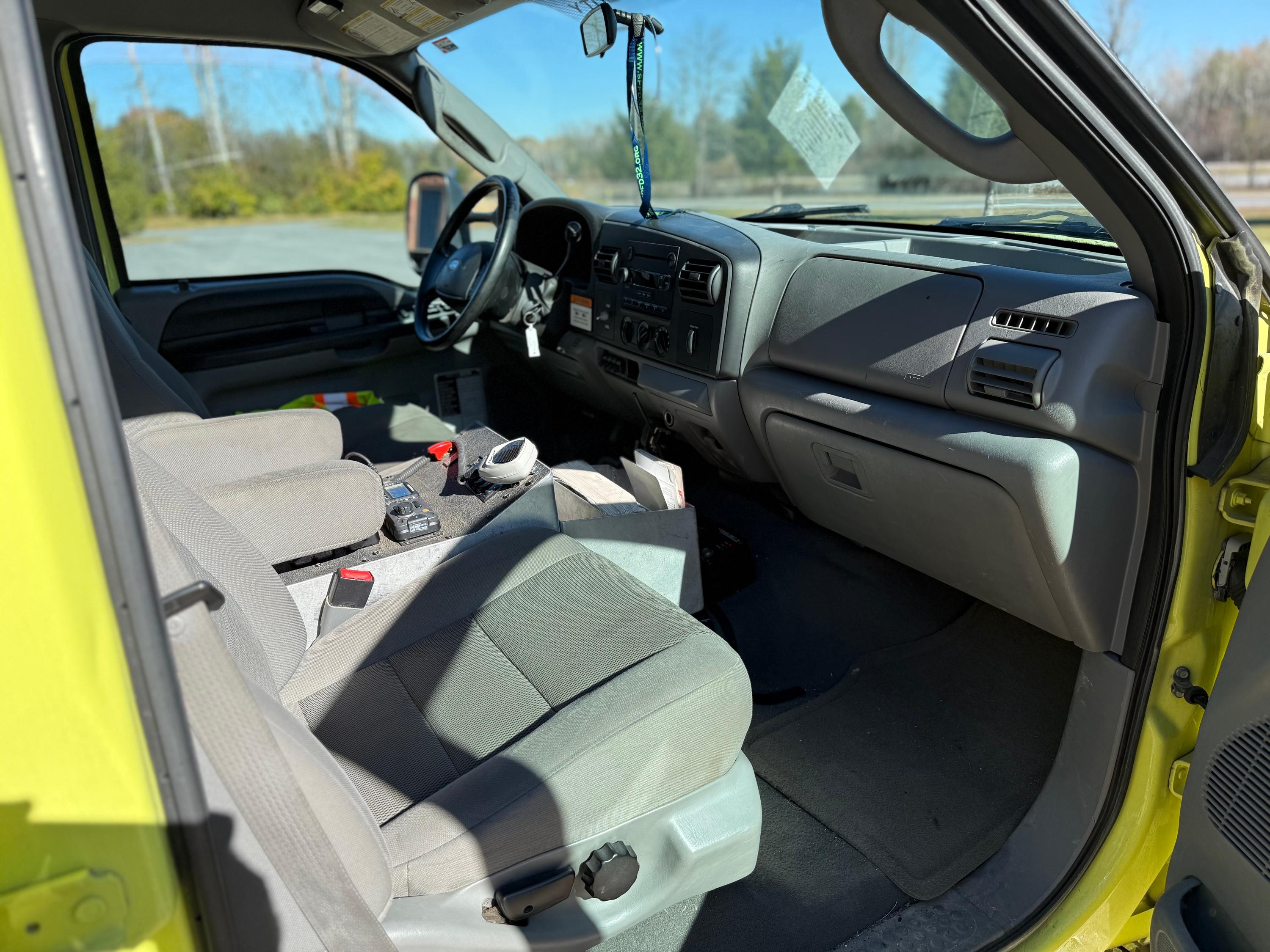 2006 E-One Ford 4x4 Light Rescue - image 13