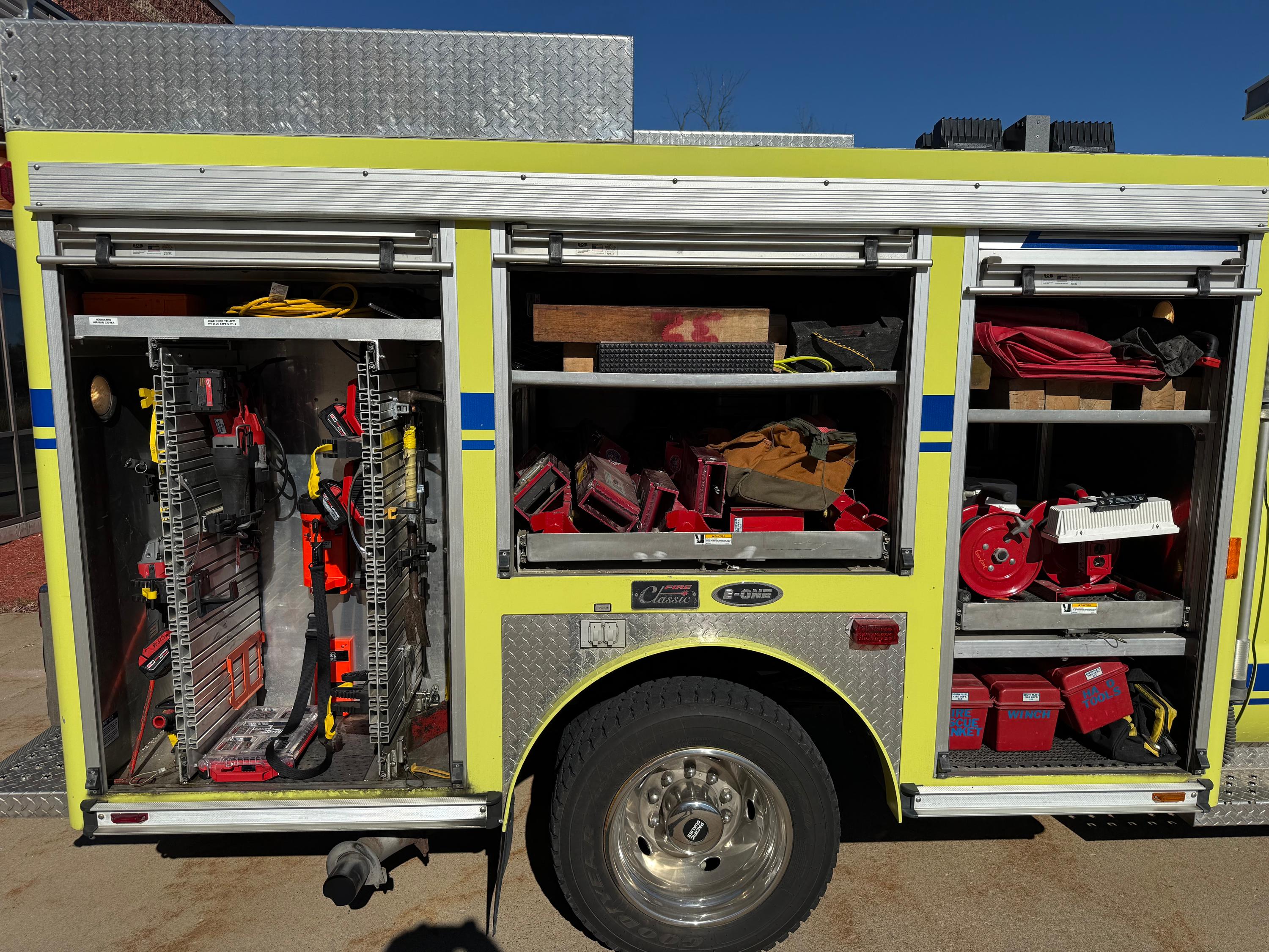 2006 E-One Ford 4x4 Light Rescue - image 18