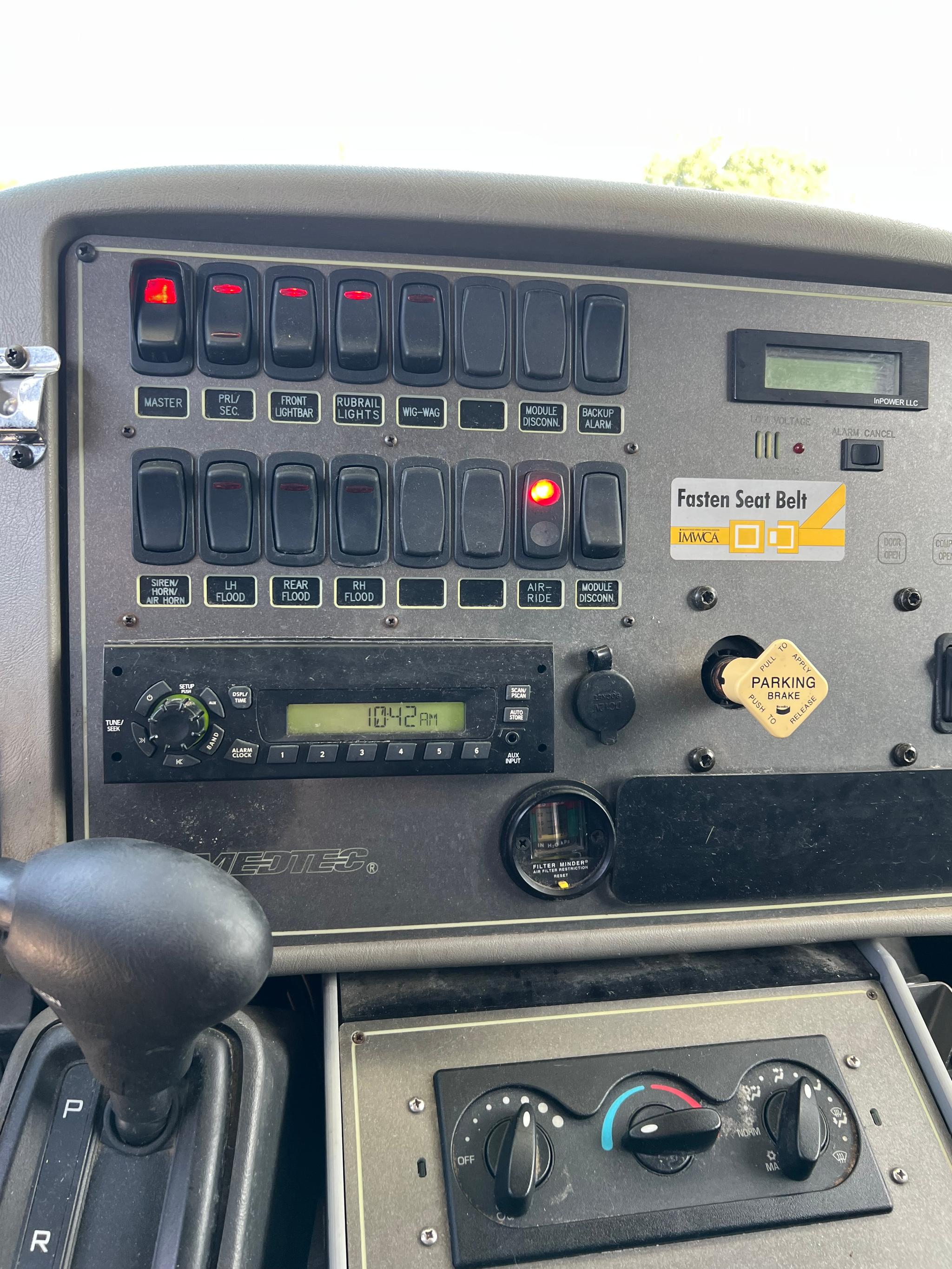 2009 International 4300 Series 4x2 Type I - image 5